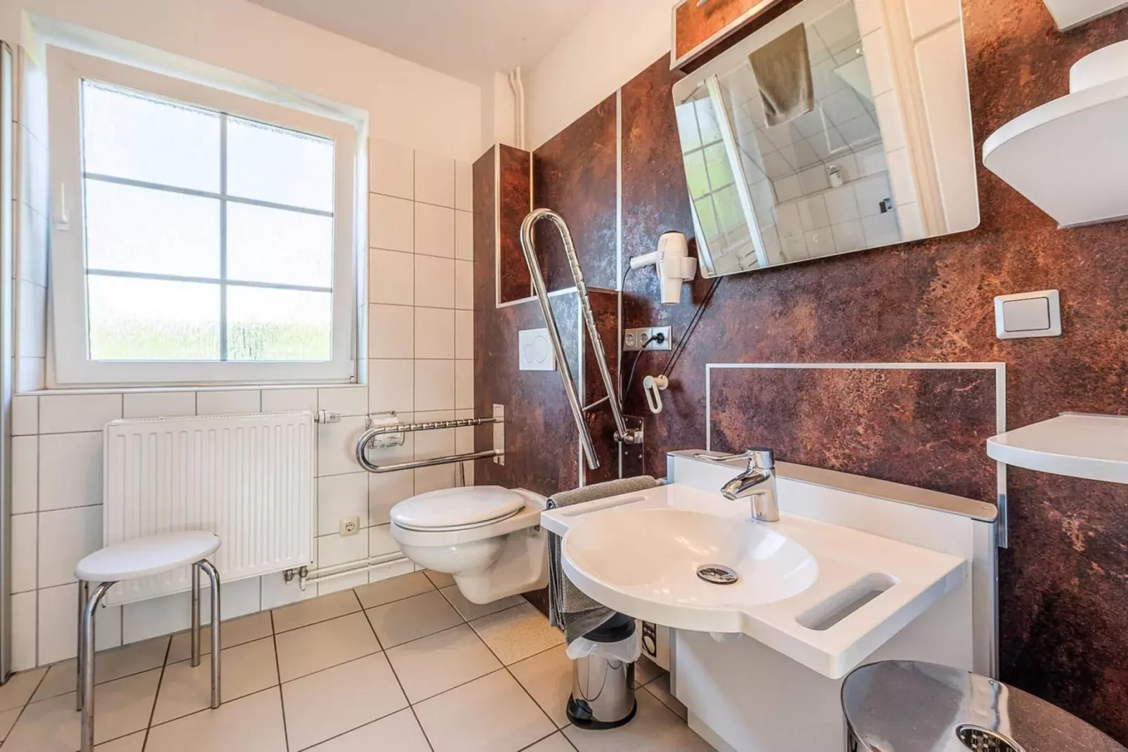 Komfort-Fewo OG 58 qm-Bathroom