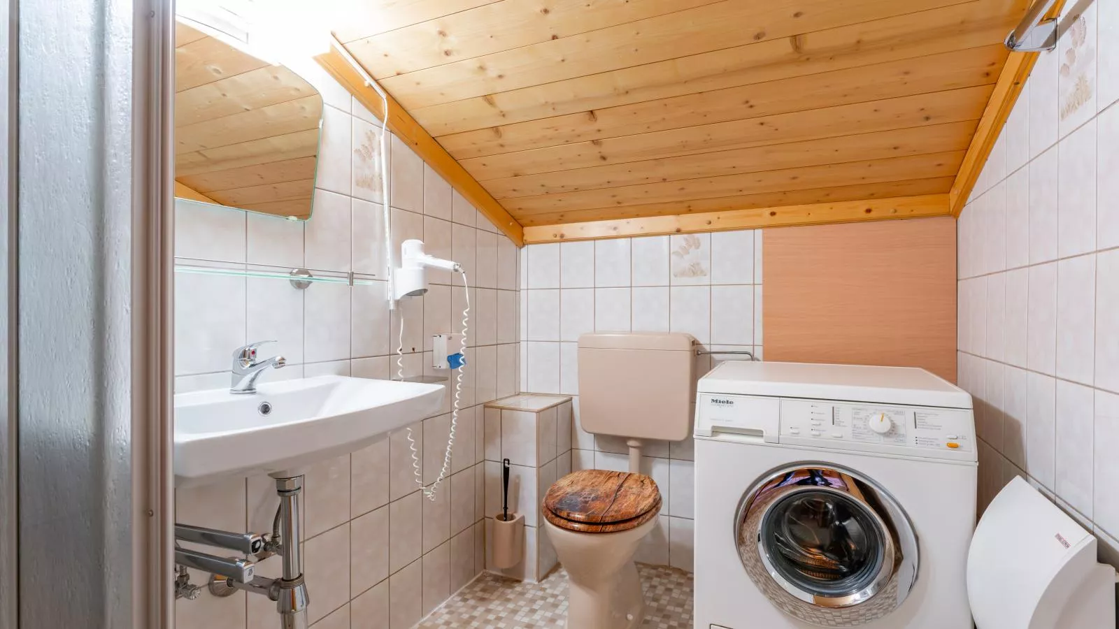 Schattbachgut-Bathroom