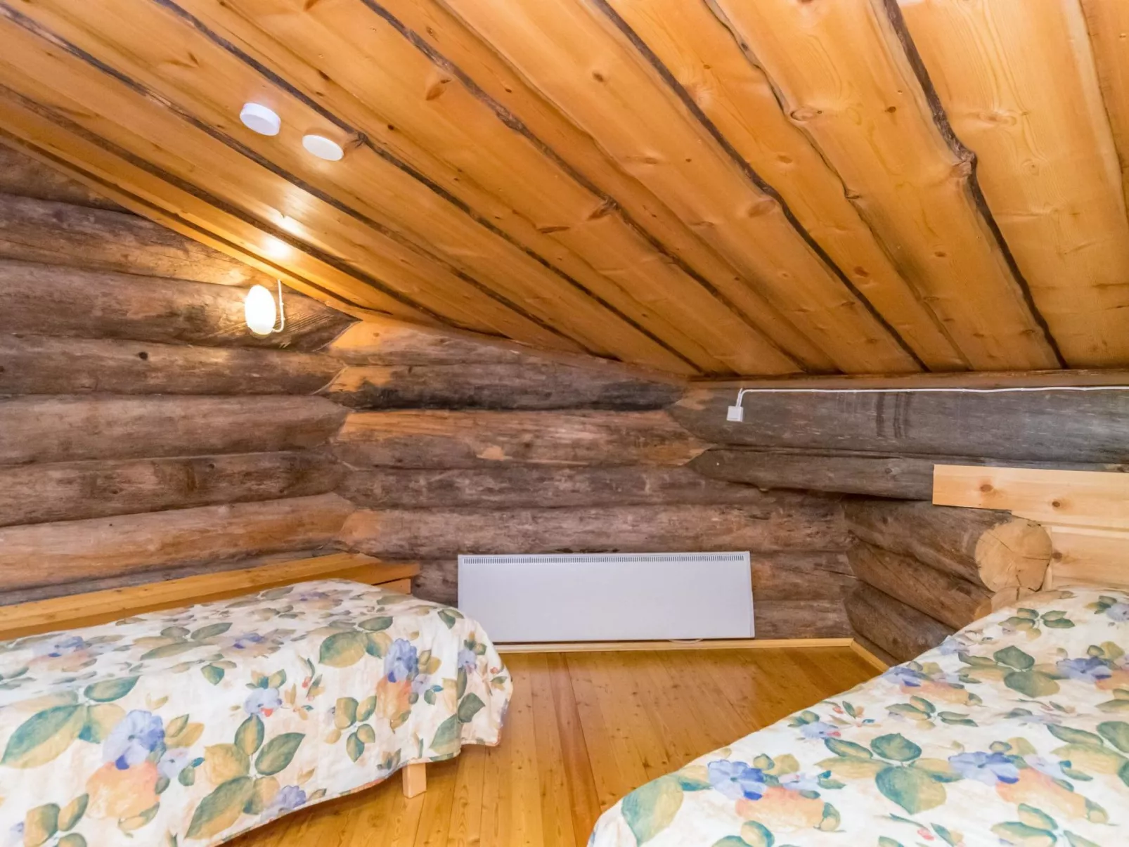Kiimaselän hovi, kurkela-Inside