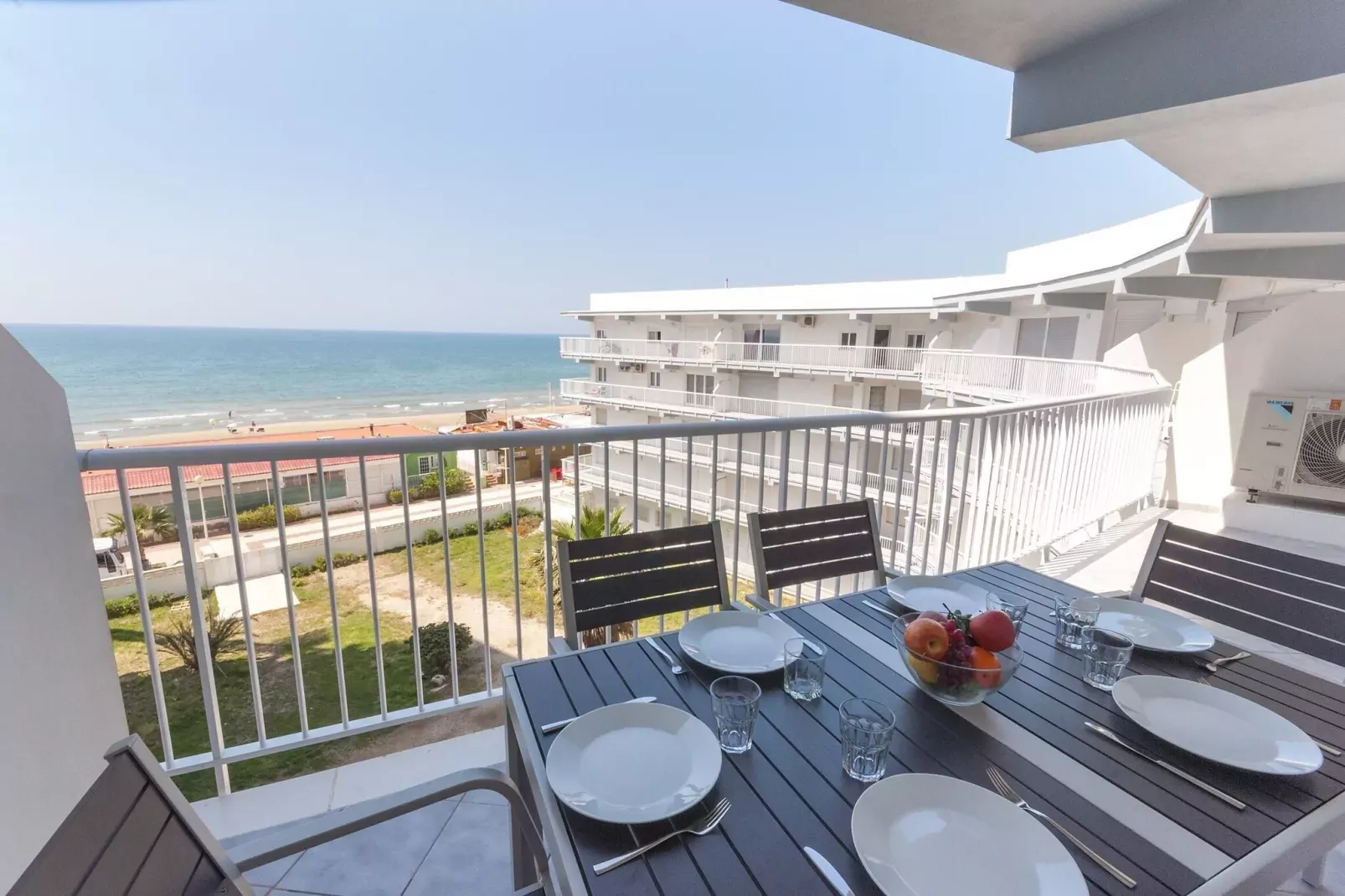 Sea Pearl-Terrace balcony
