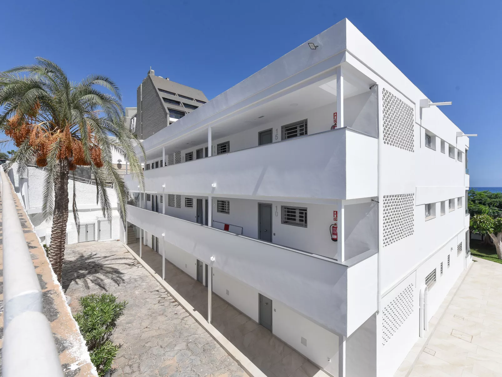 Las Nasas 1-Outside
