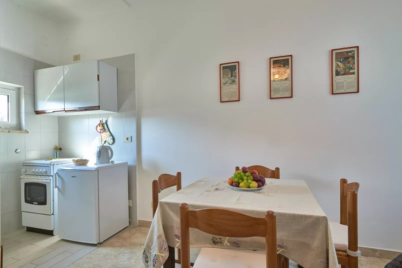 APPARTAMENTI ANNINA 2 CERIALE TRILO-Cuisine