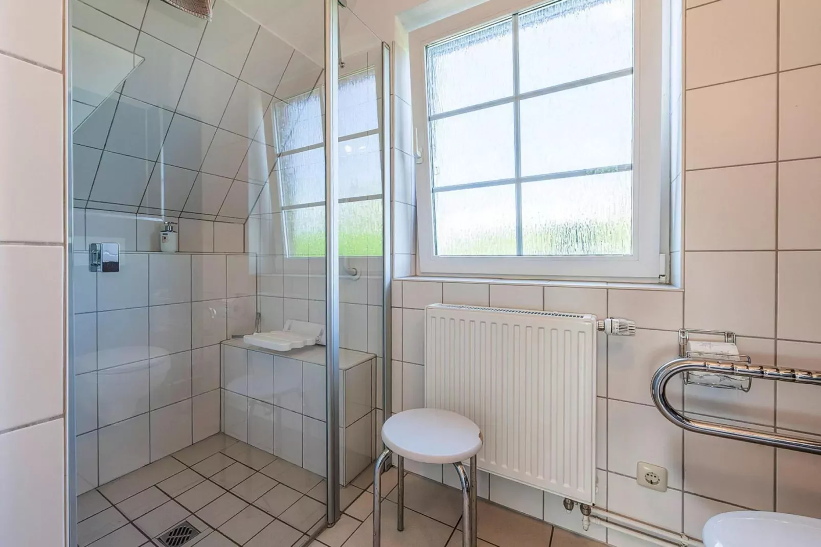 Komfort-Fewo OG 58 qm-Bathroom