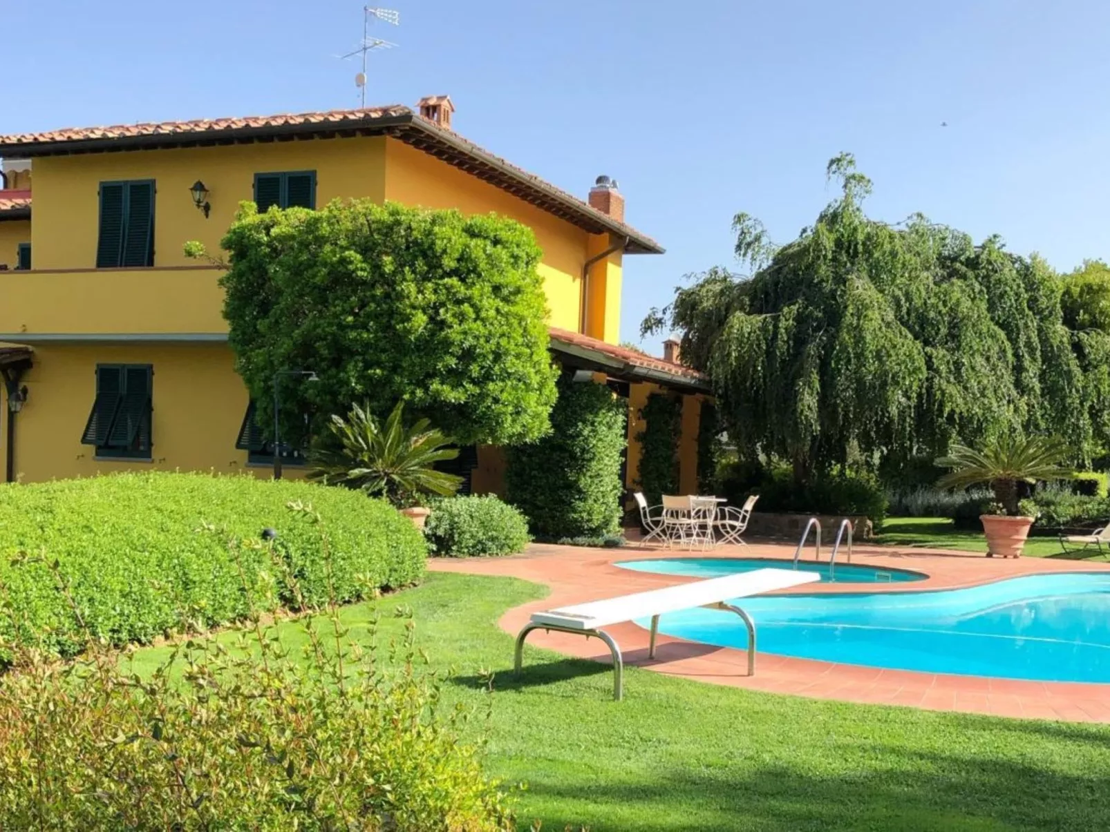 Villa Silvana-Outside
