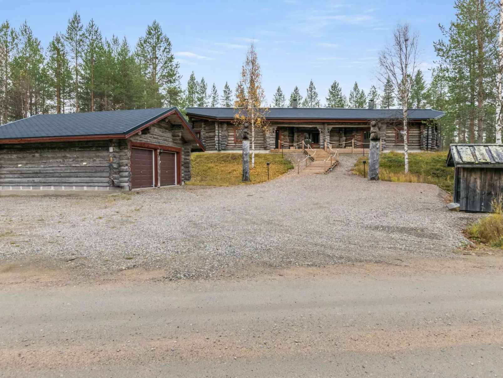 Kiimaselän hovi, kurkela-Outside