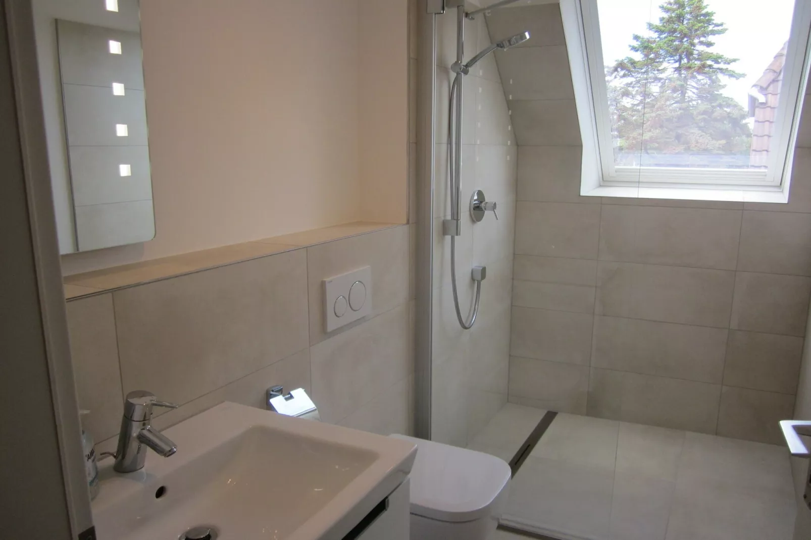 Apartementhaus Helene Wohnung 4  - Westerland-Bathroom