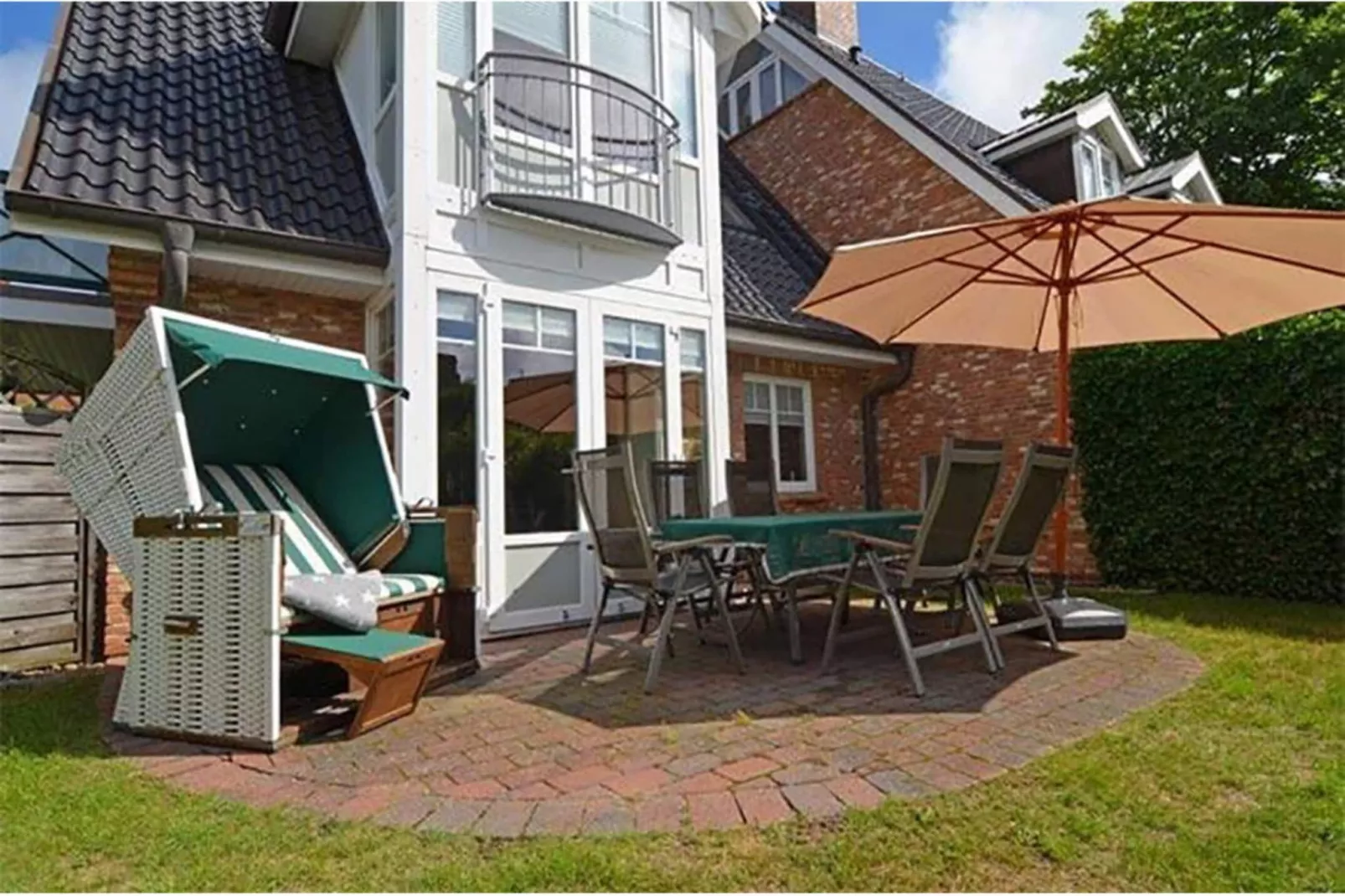 Apartementhaus Helene Wohnung 4  - Westerland-Areas summer 1km