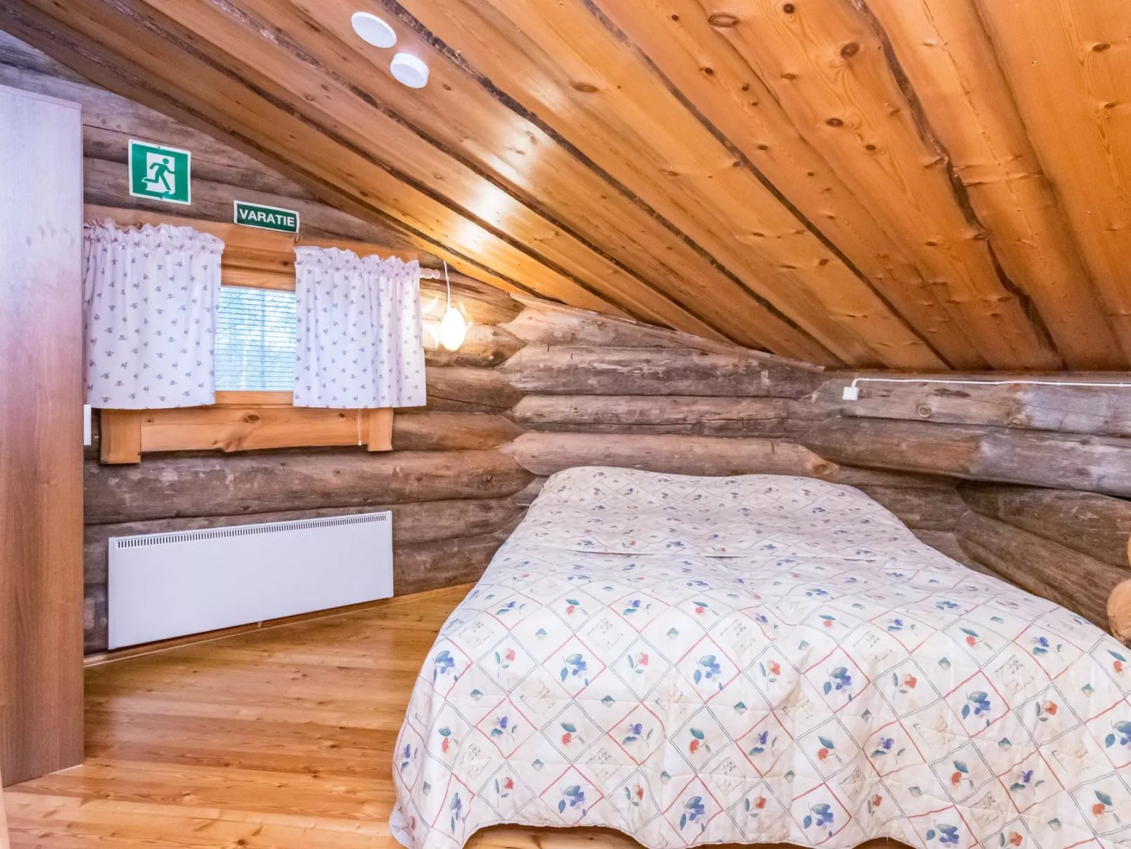 Kiimaselän hovi, kettula-Inside