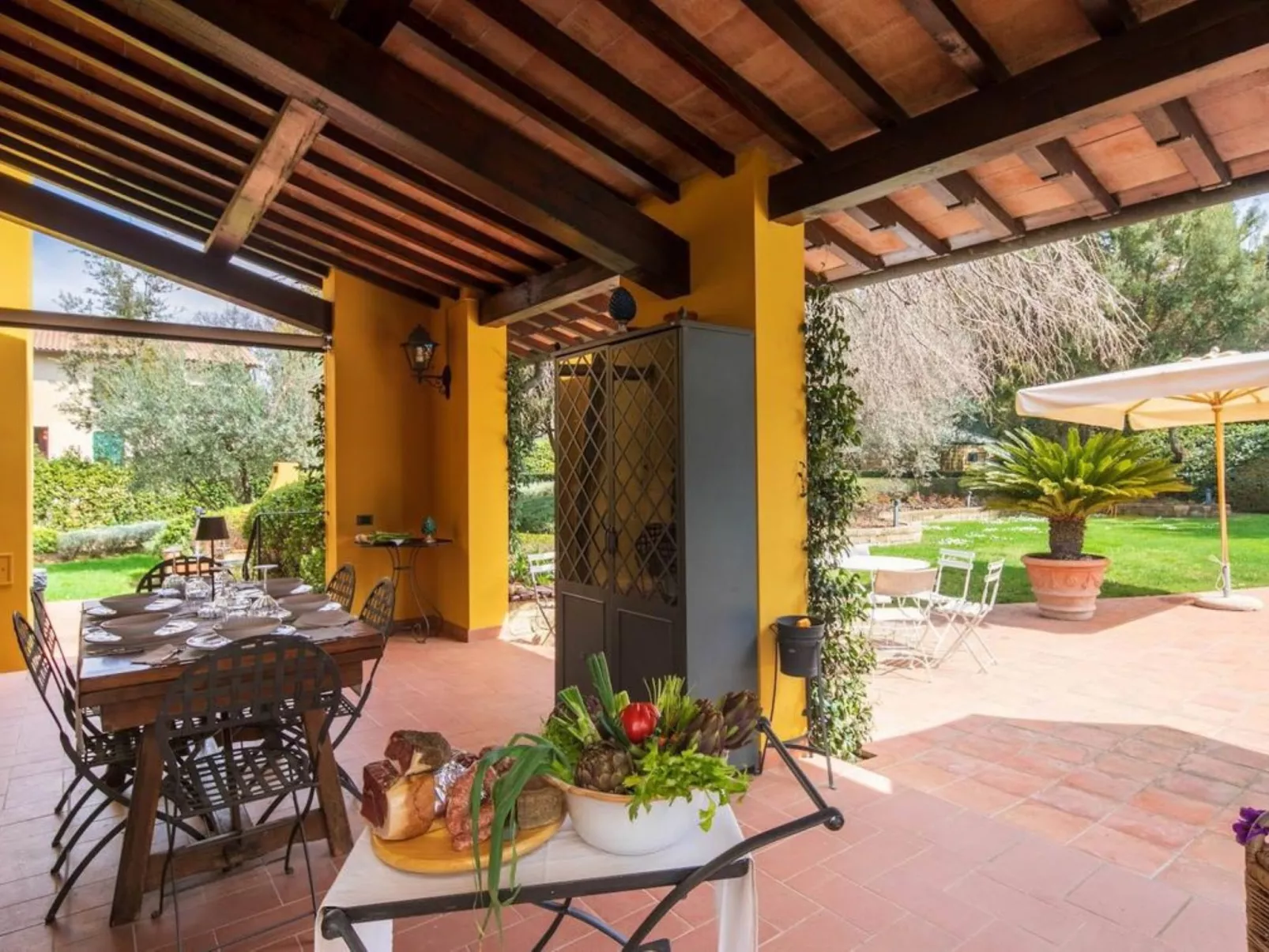 Villa Silvana-Outside