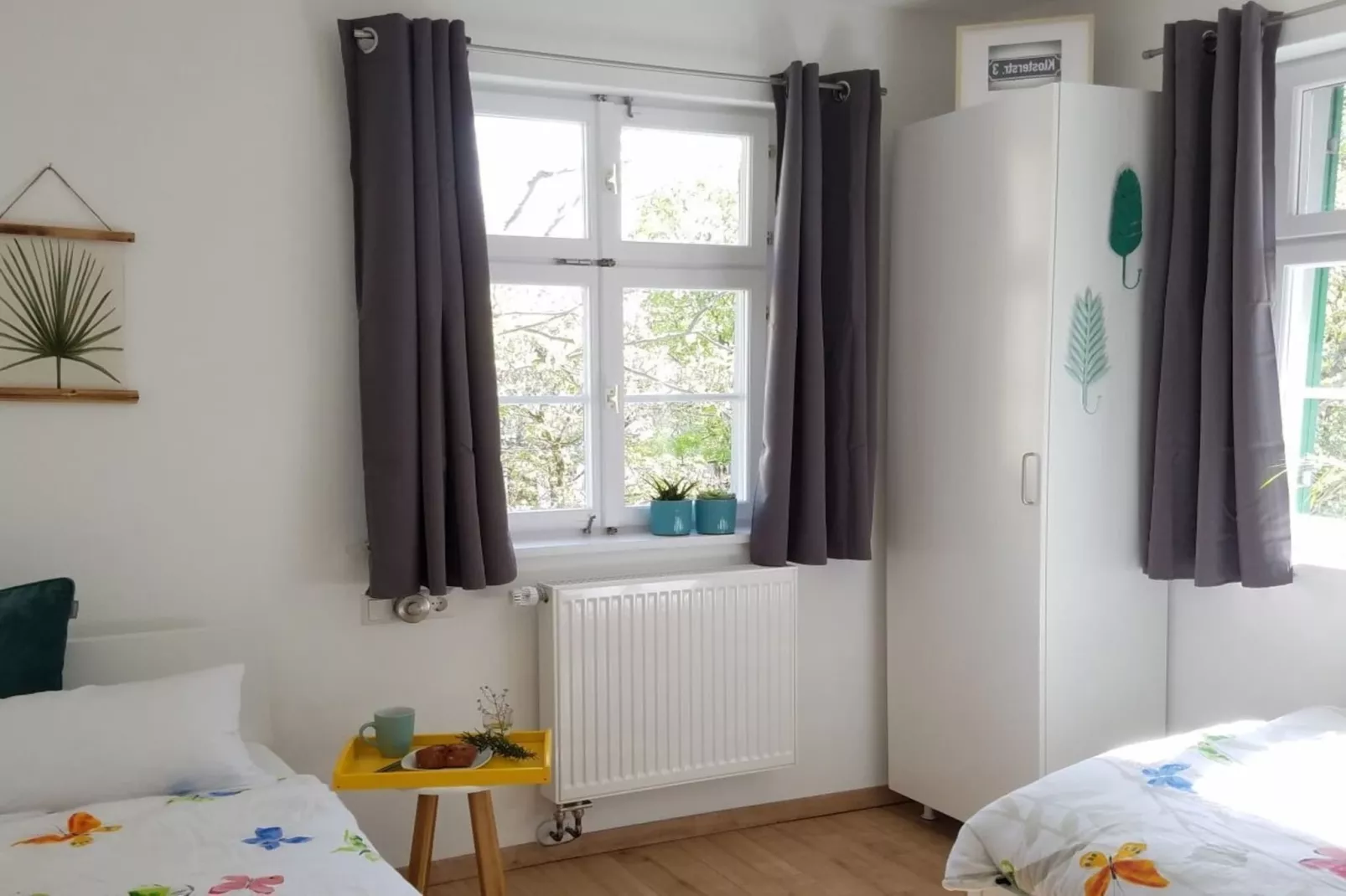 274649-Bedroom