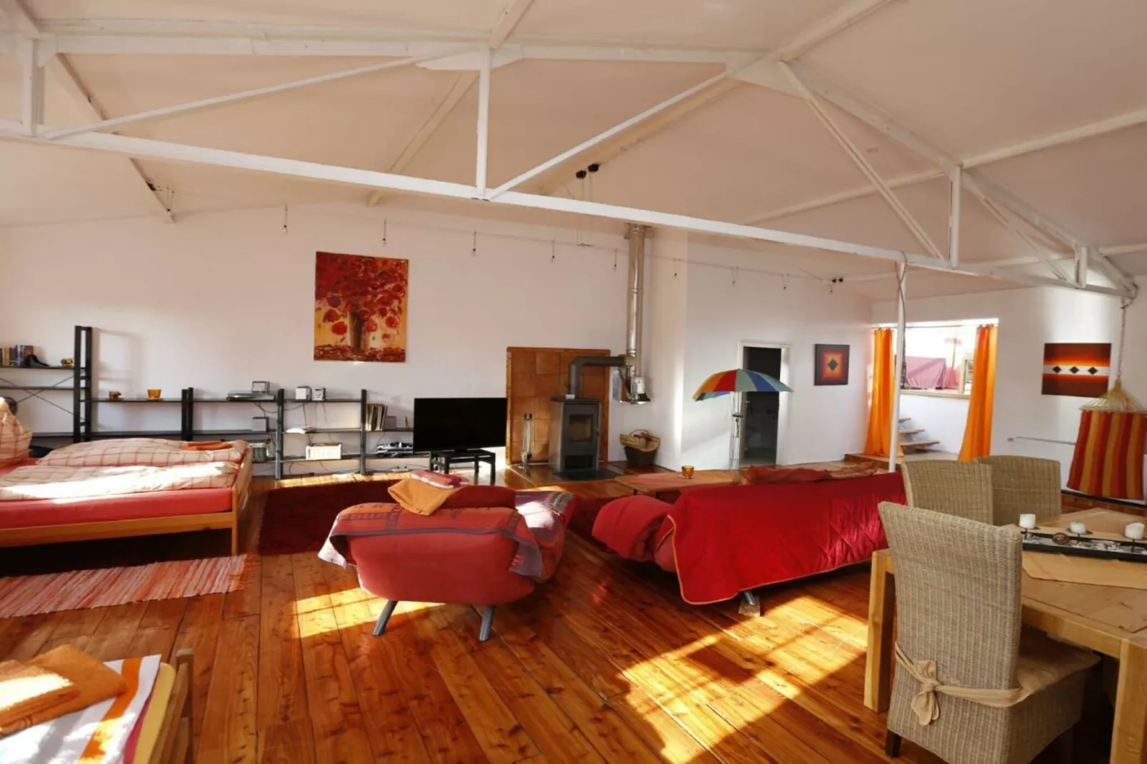 300332-Living room