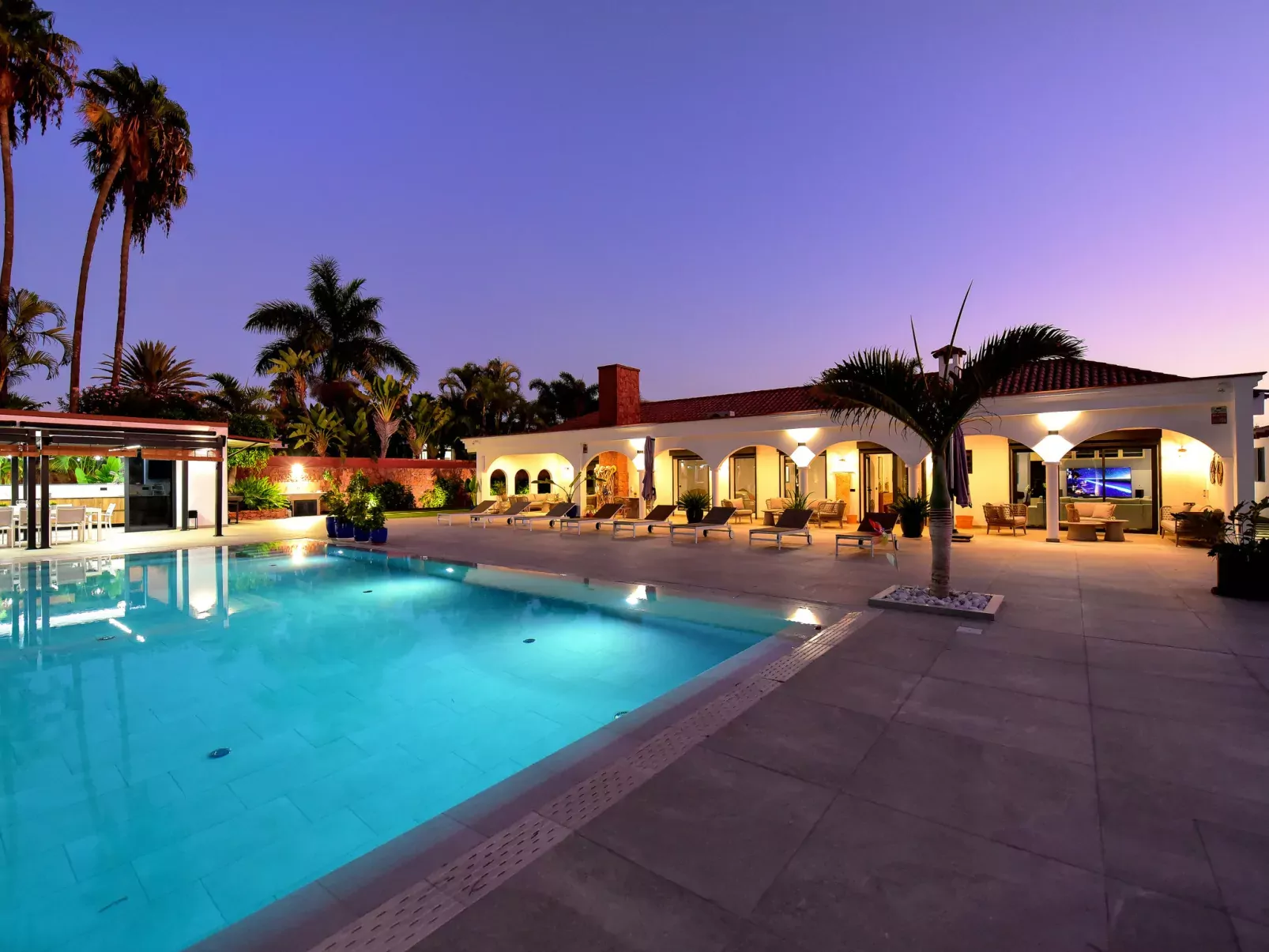 Armonia Oasis DeLuxe-Outside