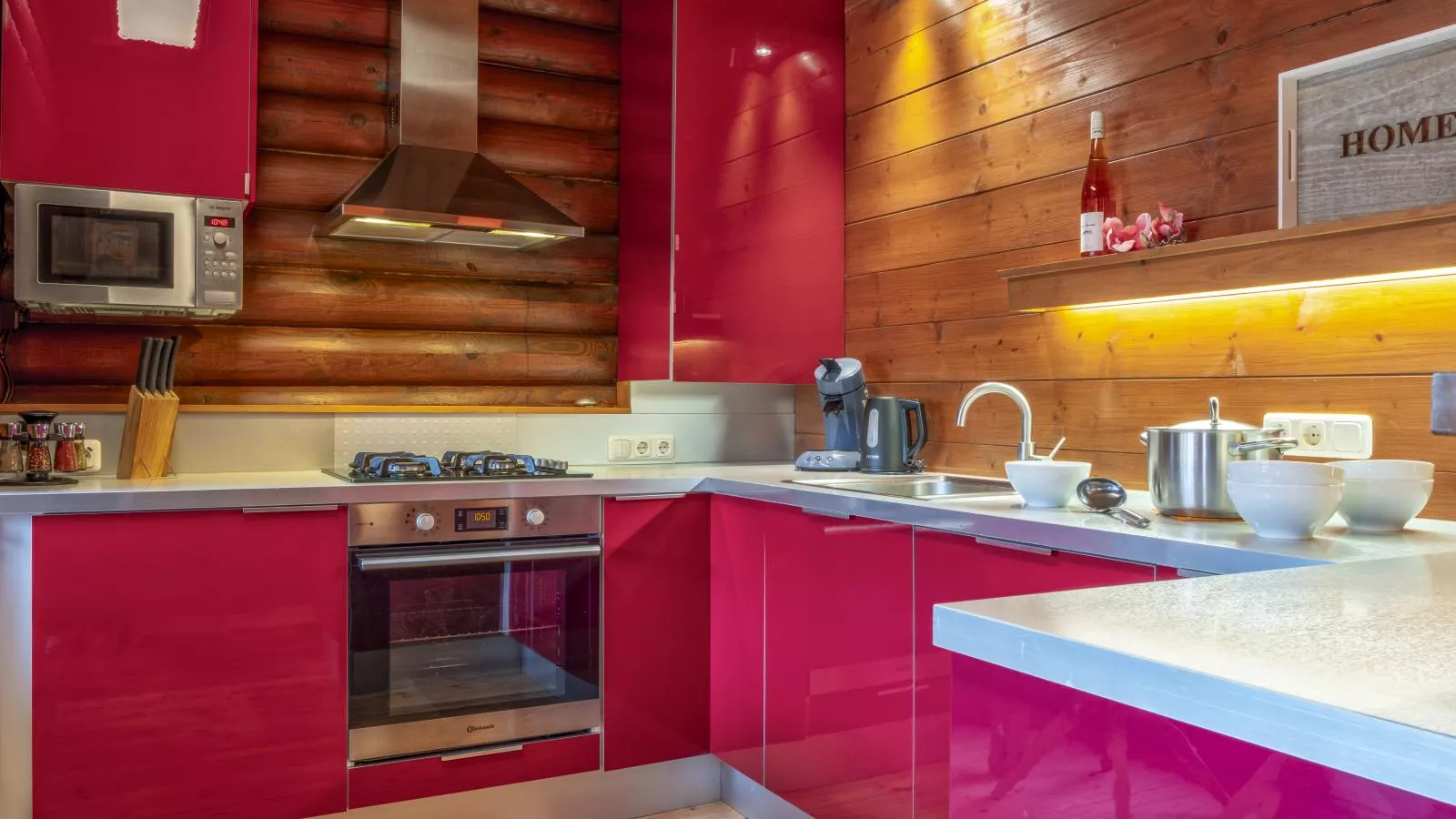 Yosi im Brixental-Kitchen