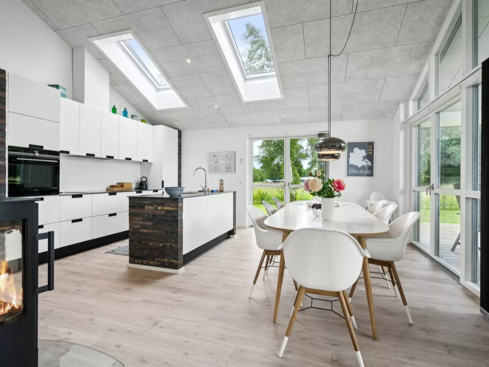 "Hæryst" - 300m from the sea-Inside