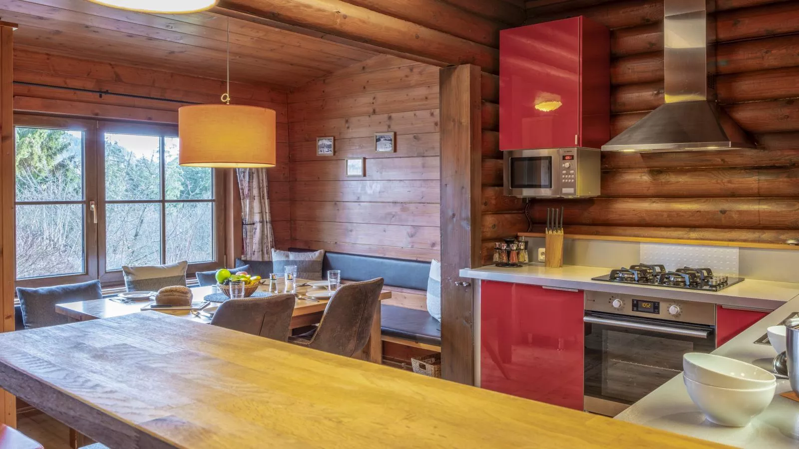 Yosi im Brixental-Kitchen