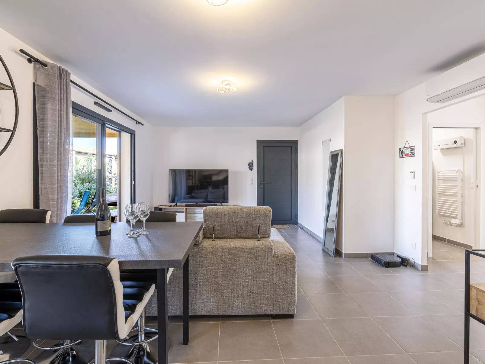Foce Dell Edera-Inside