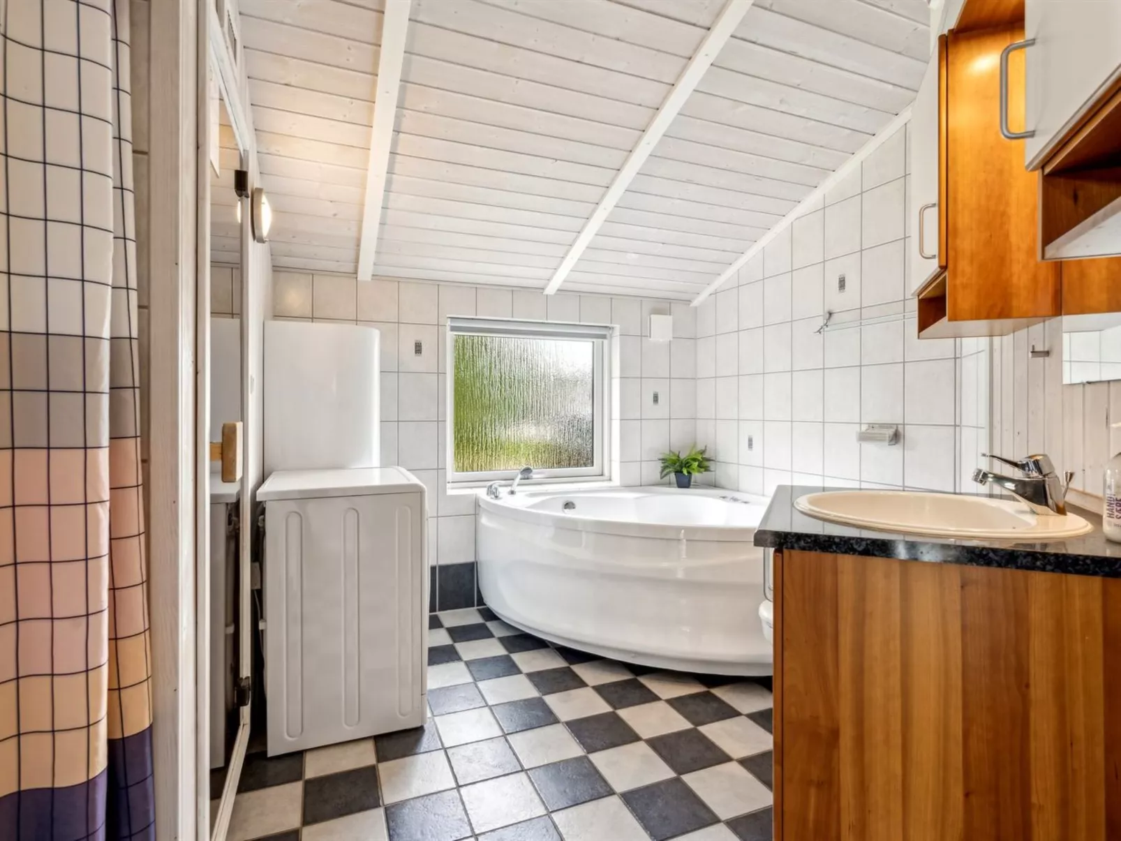 "Eljena" - 700m from the sea-Inside