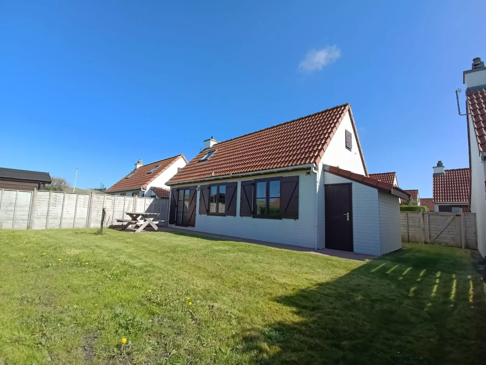 Fabiola with parking & garden-Outside