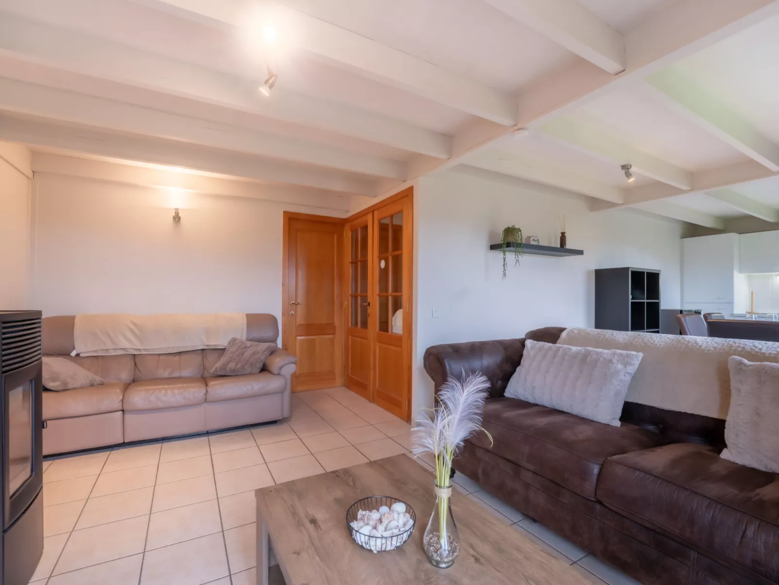 Fabiola with parking & garden-Inside
