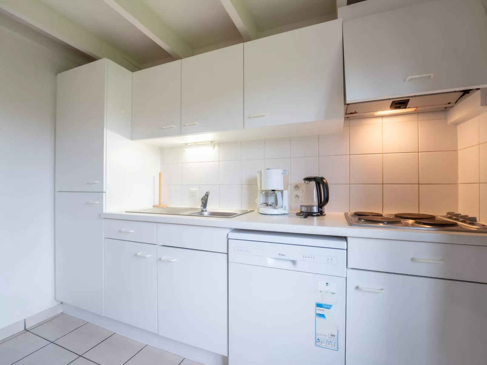 Fabiola with parking & garden-Inside