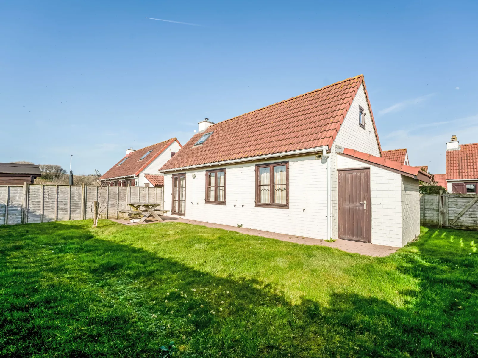 Fabiola with parking & garden-Outside