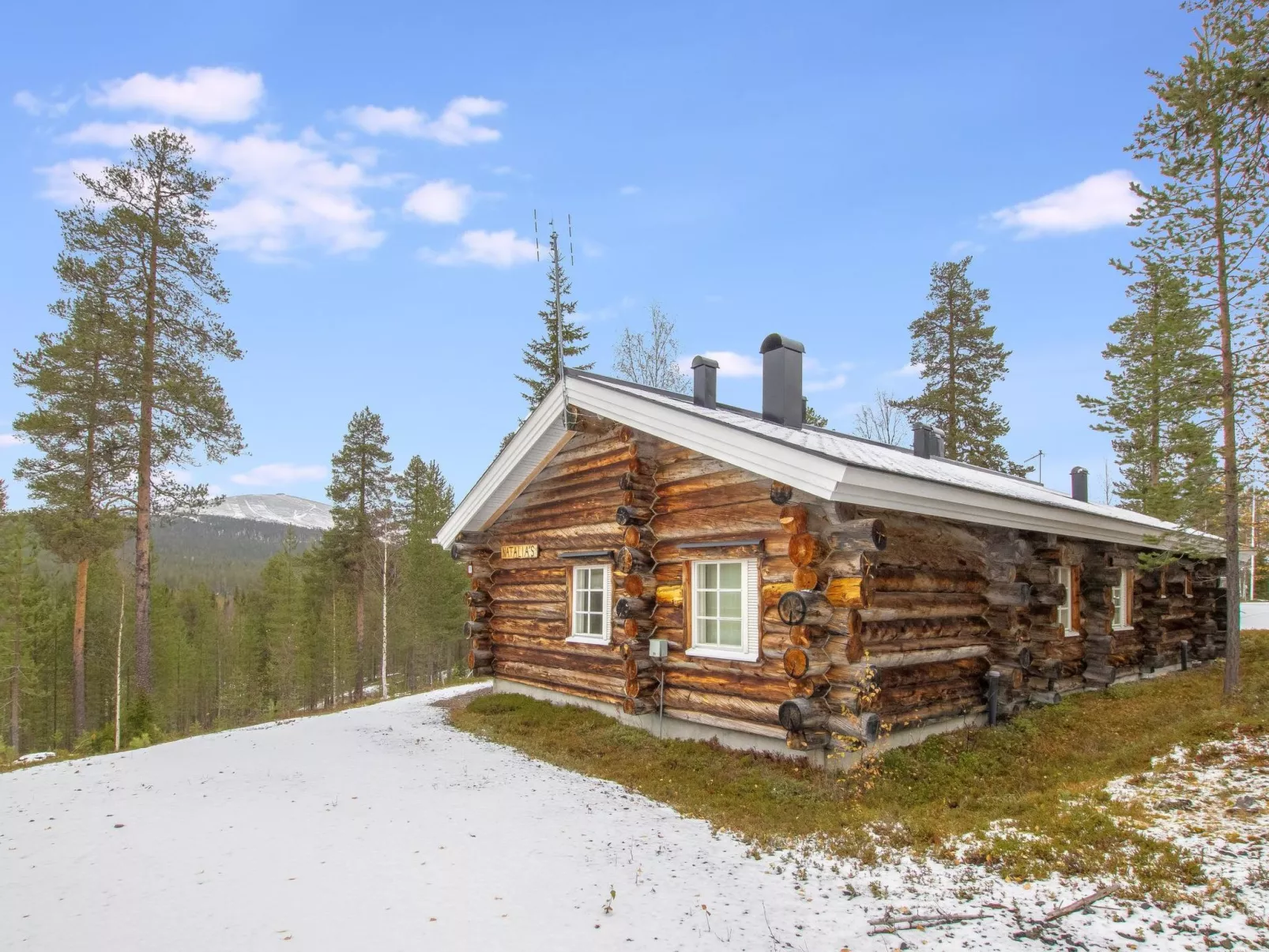 Lomaylläs d58 /palovaarankaarre 11b-Outside