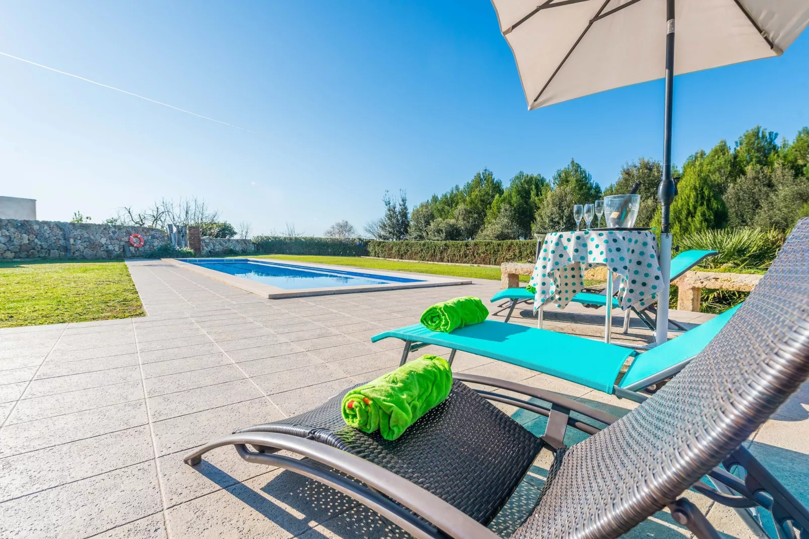 Es Serral-Exterior summer