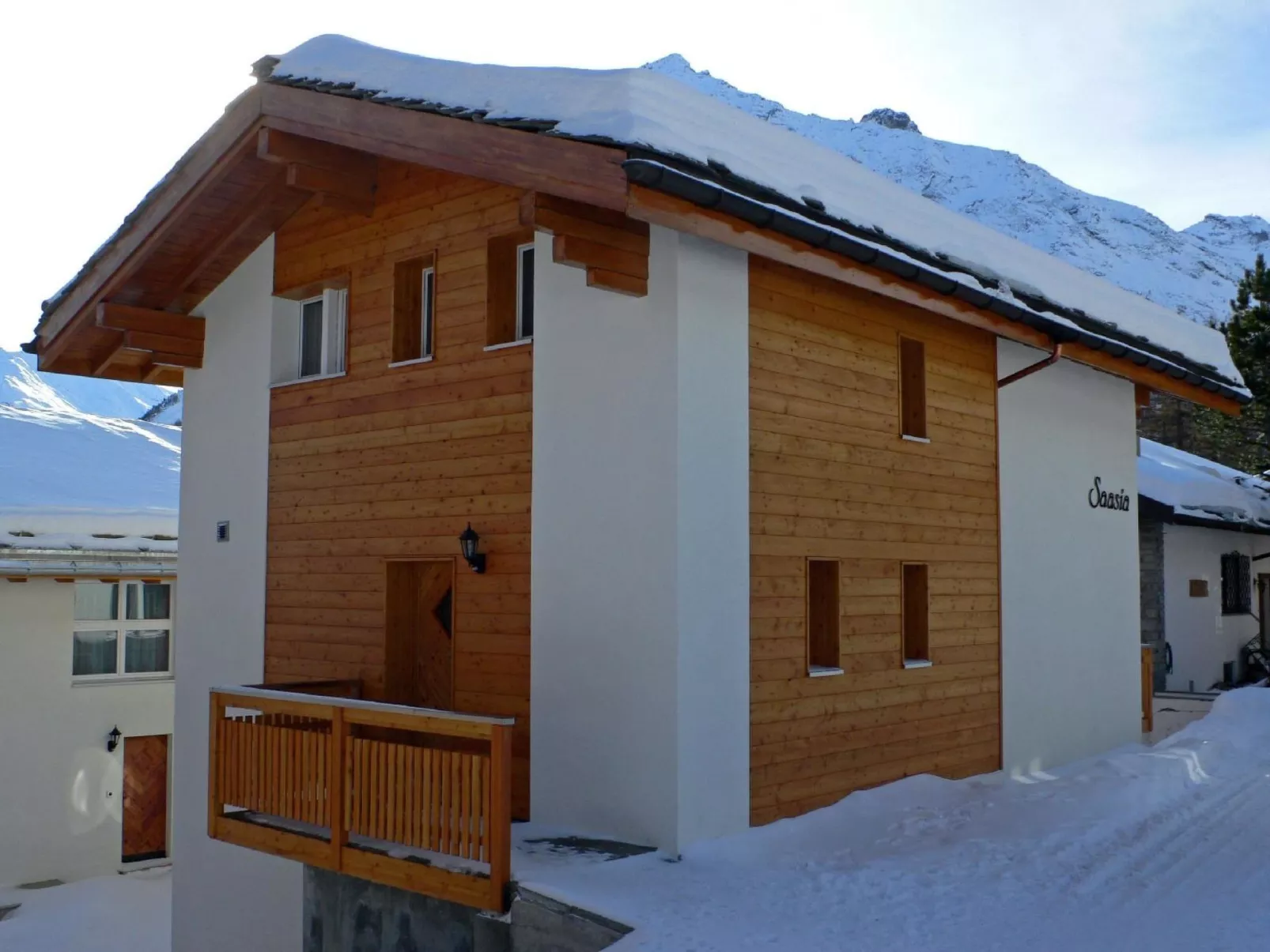 Chalet Saasia-Outside