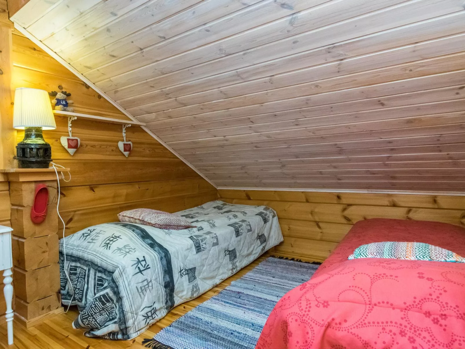 Puukenkä-Inside