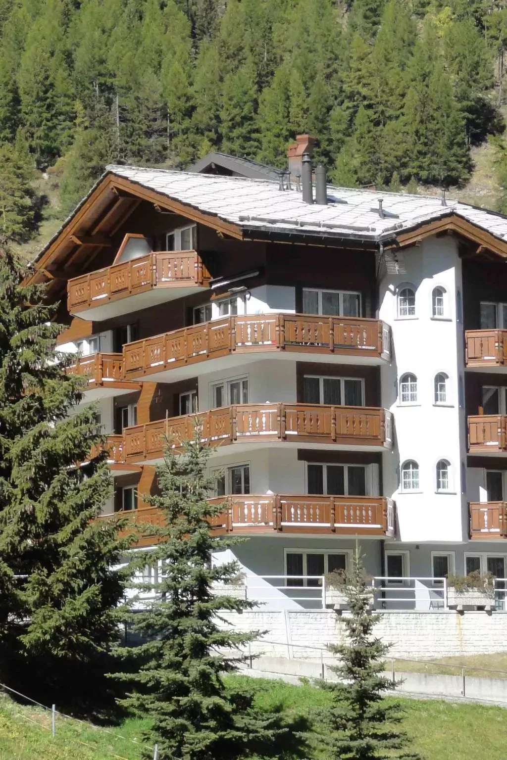 Helvetia Apartments-Outside