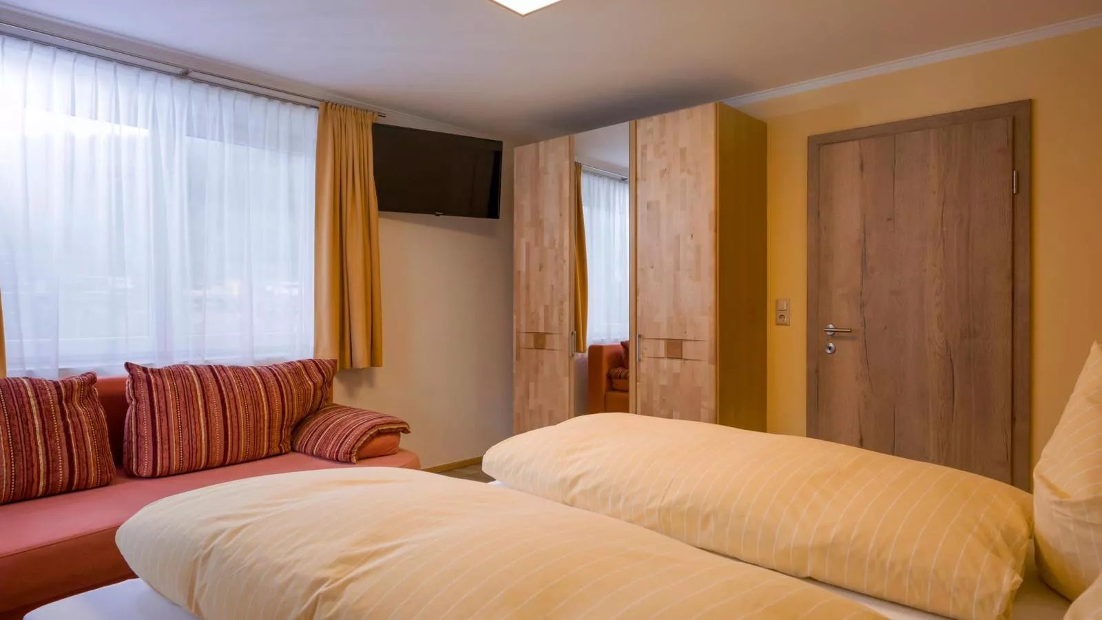 Chalet Staffner-Bedroom