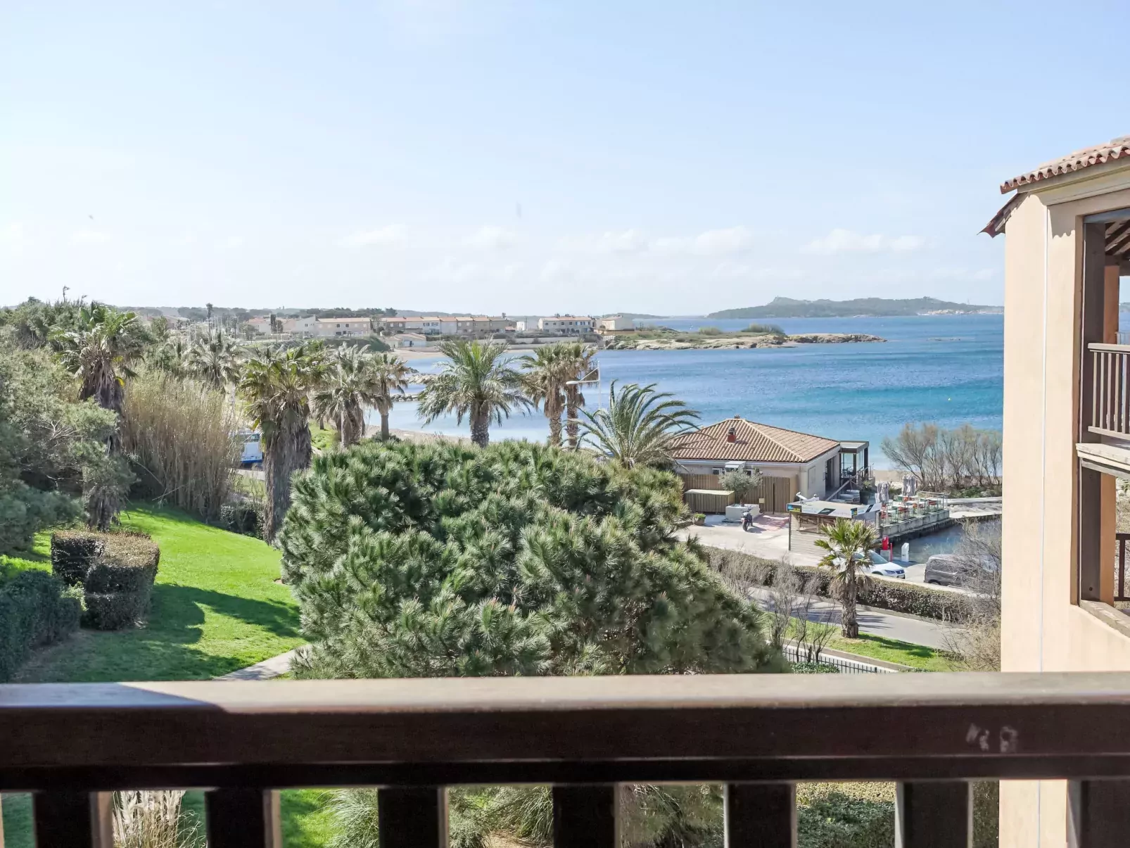 Les Rivages de Coudoulière-Outside