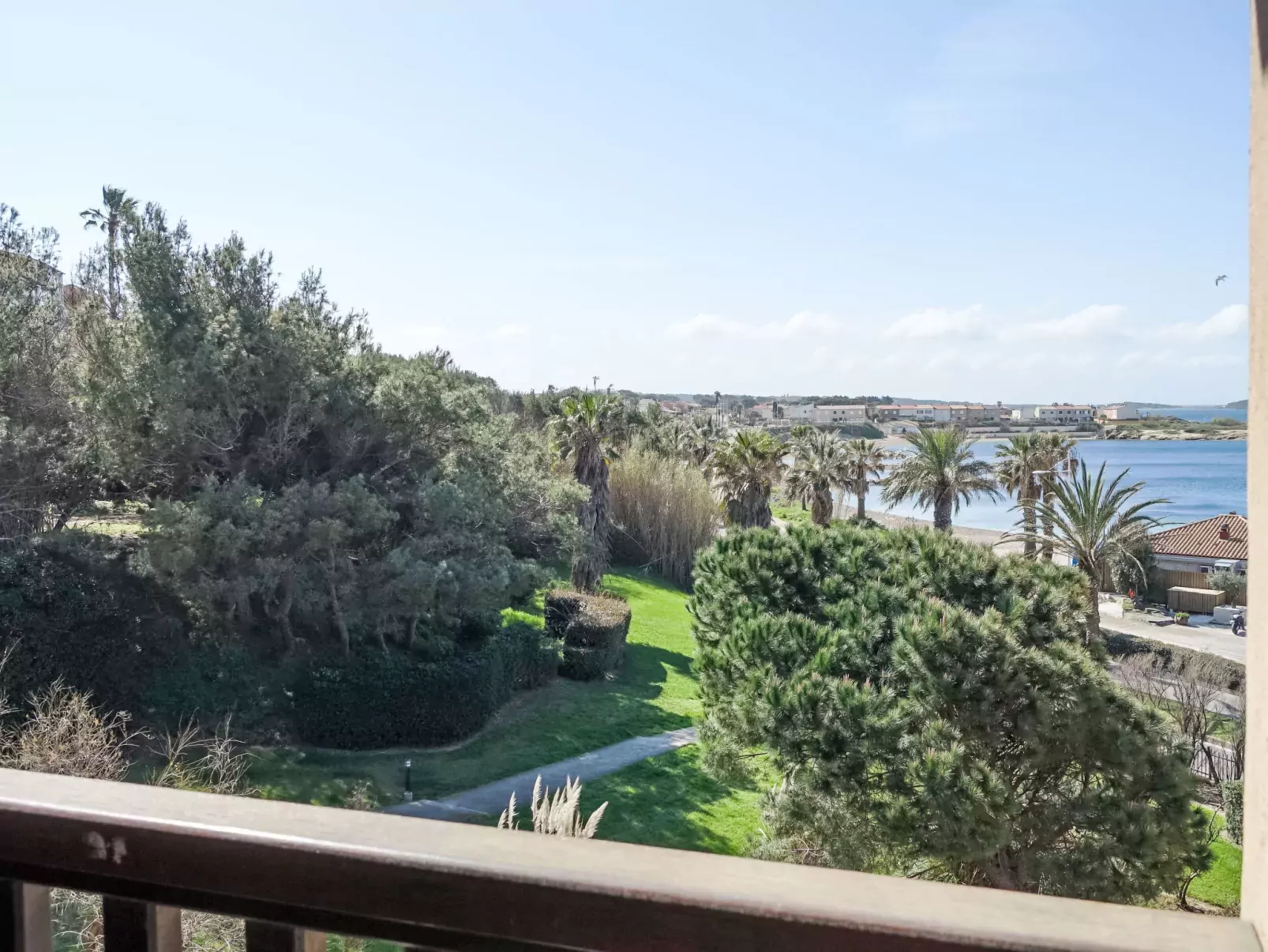 Les Rivages de Coudoulière-Outside