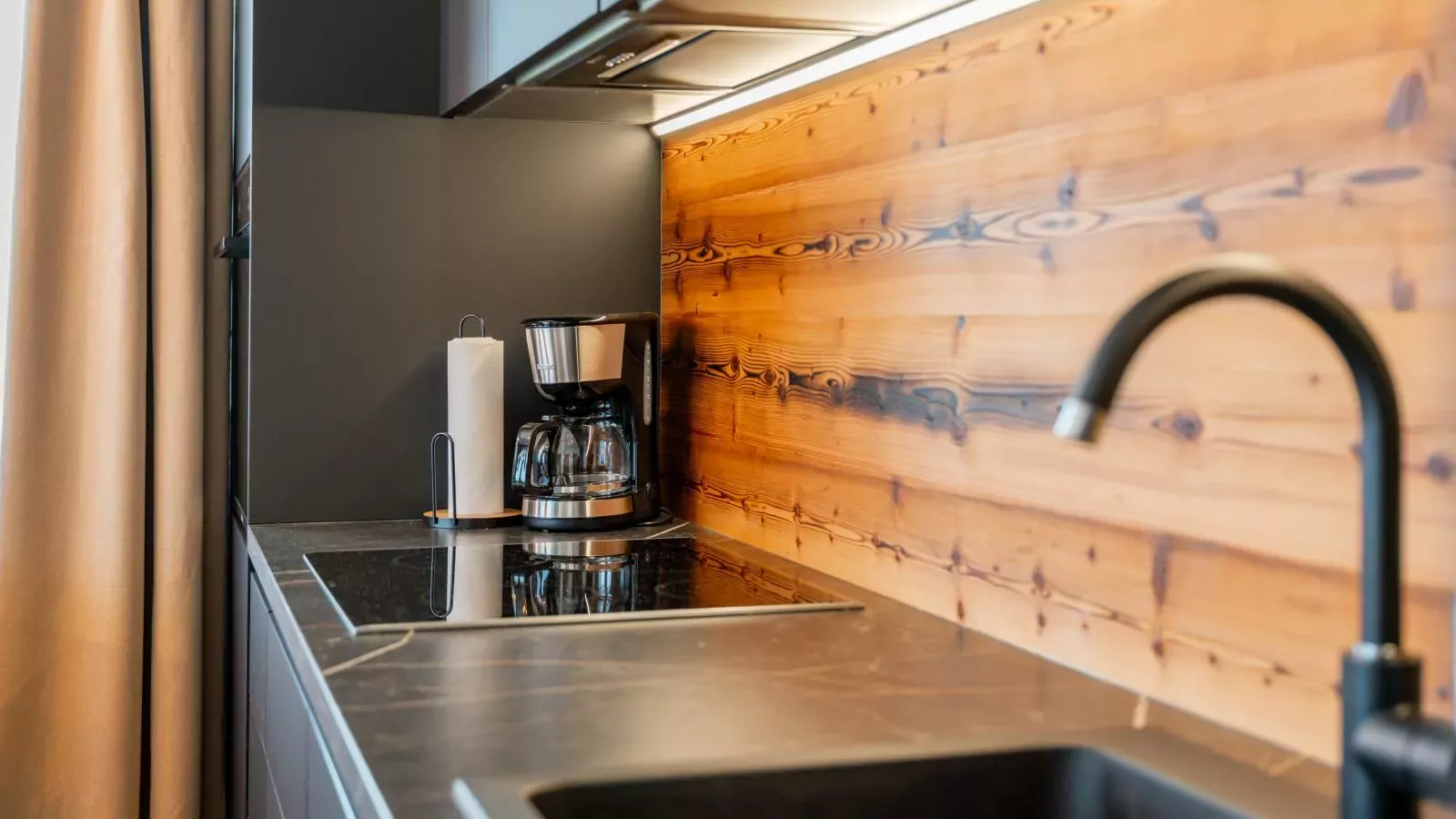 Zirbennest Sonnenalpe Nassfeld-Kitchen