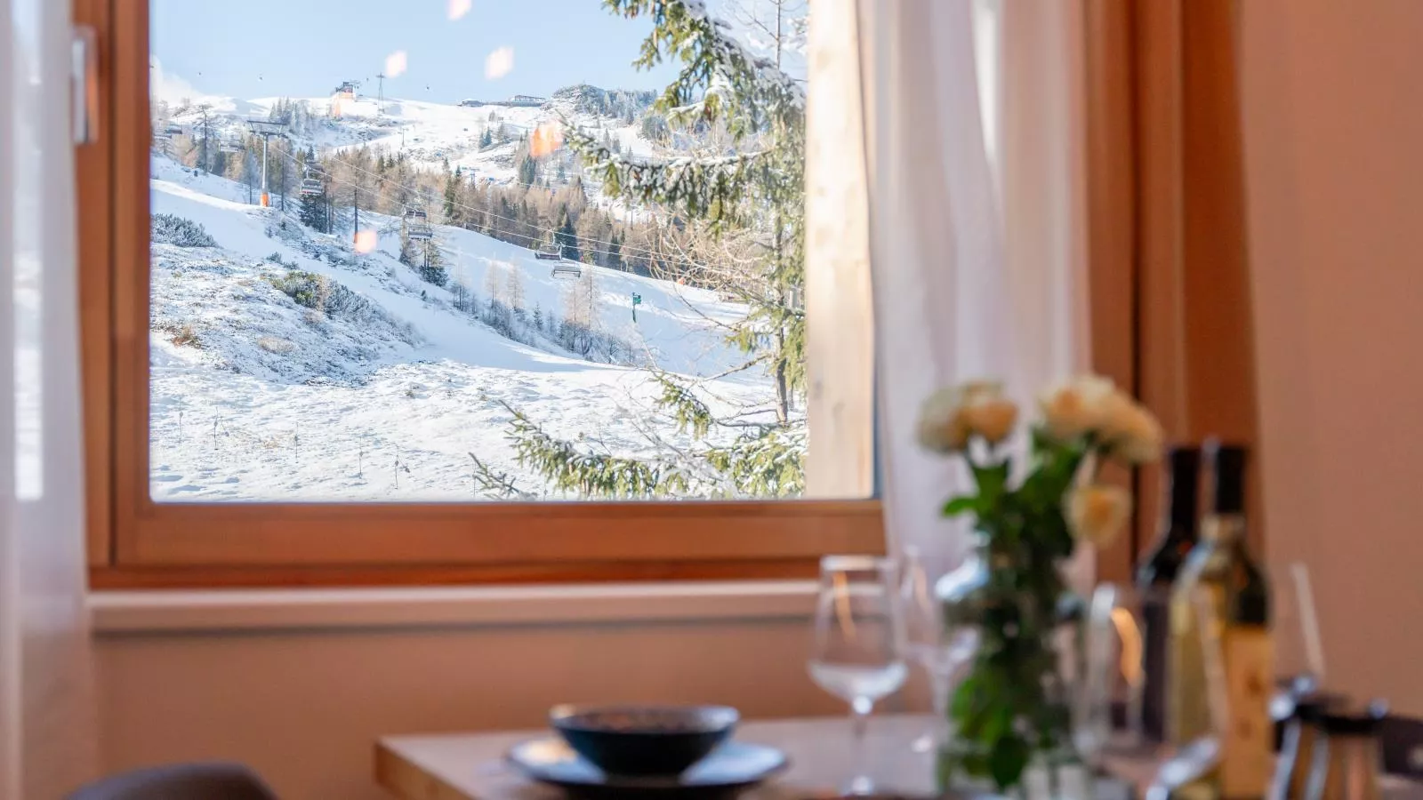 Zirbenlodge Sonnenalpe Nassfeld-View winter