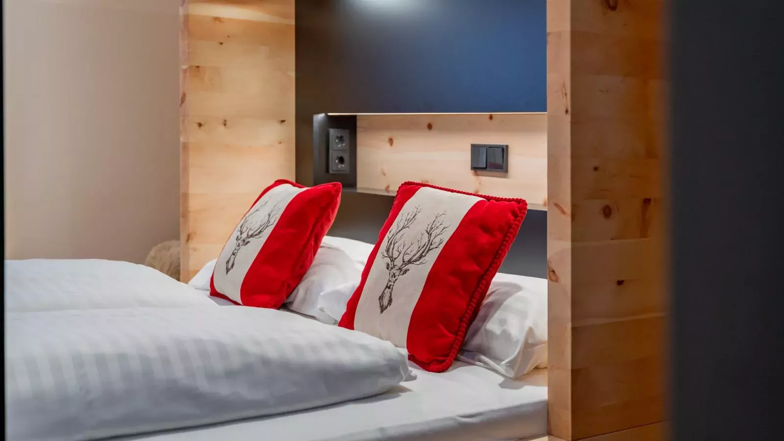 Zirbenlodge Sonnenalpe Nassfeld-Bedroom