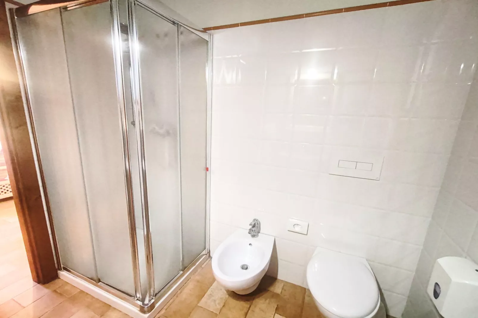 San Lorenzo-Bathroom