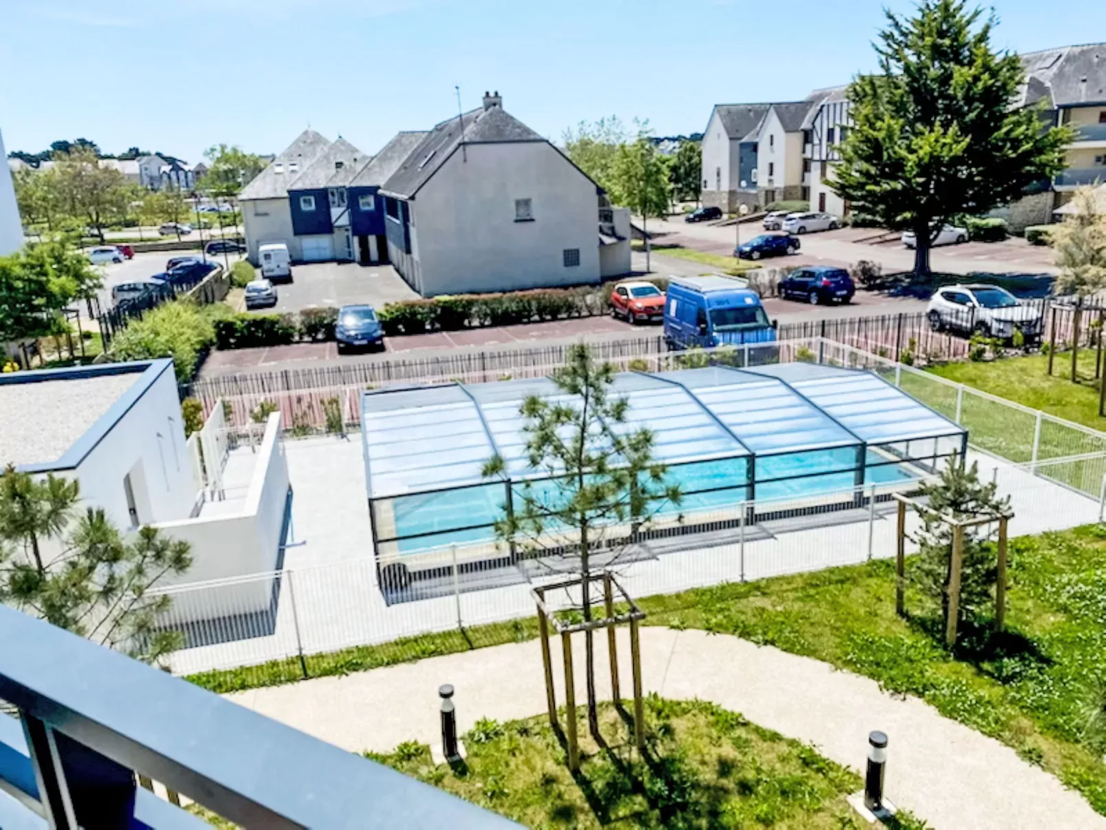 Grand Balcon, Piscine et proche du Port-Outside