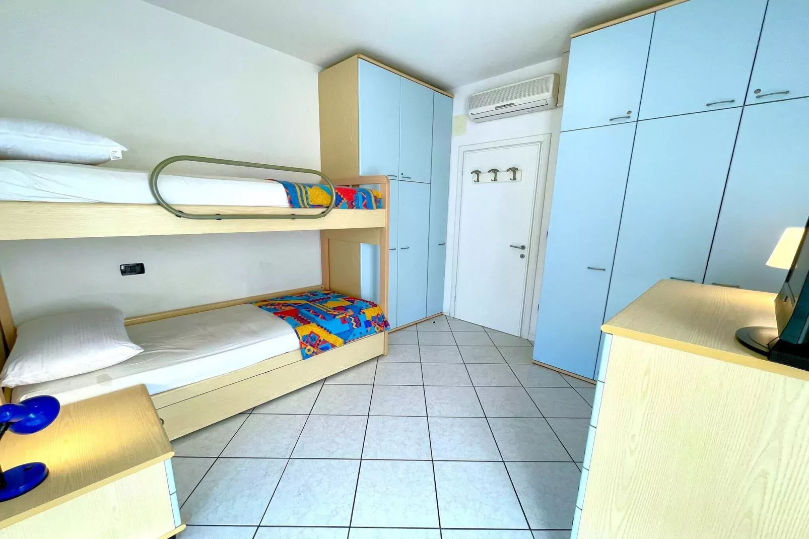 Riviera 30-Bedroom