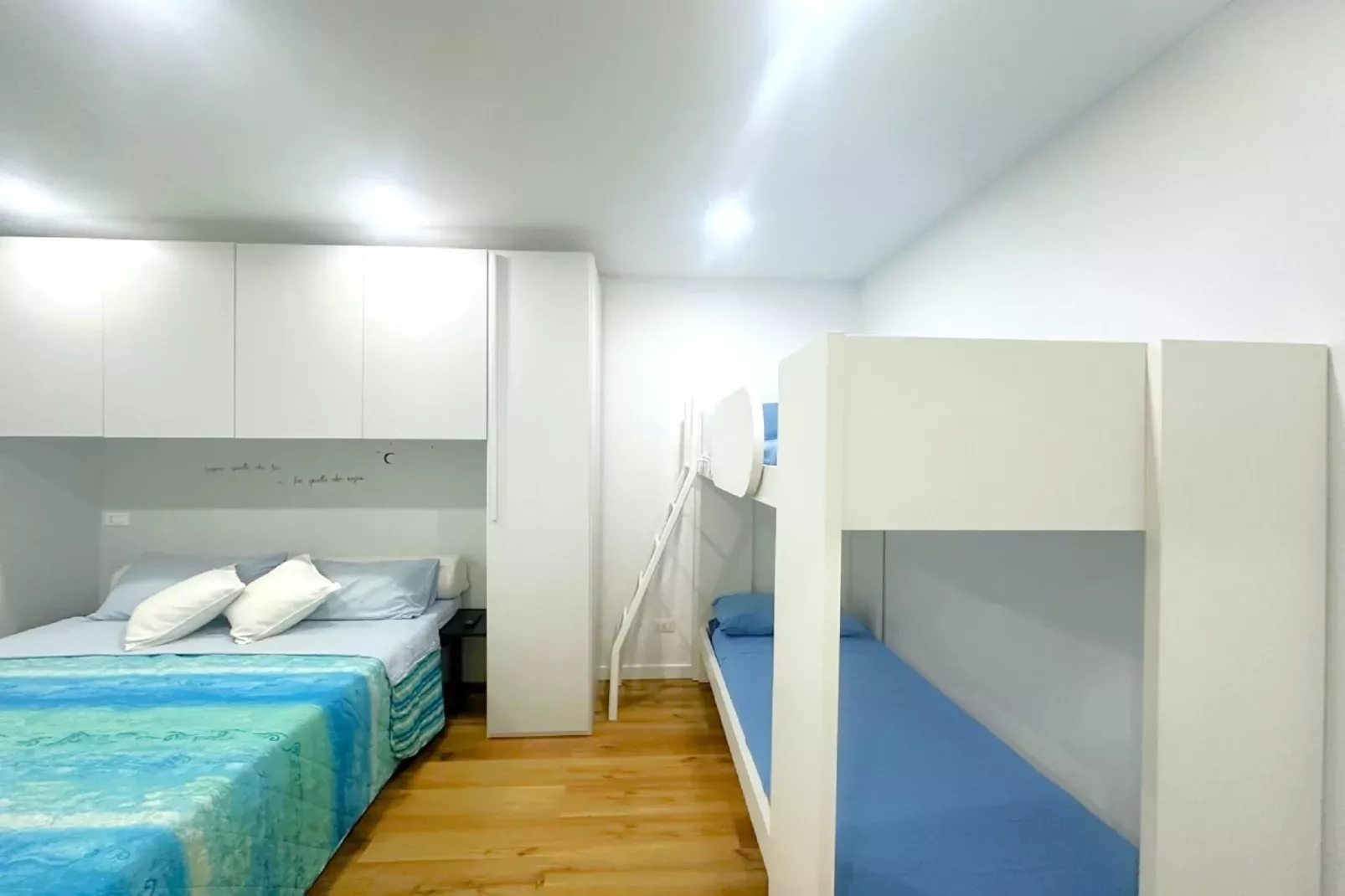 ITU 55-Bedroom