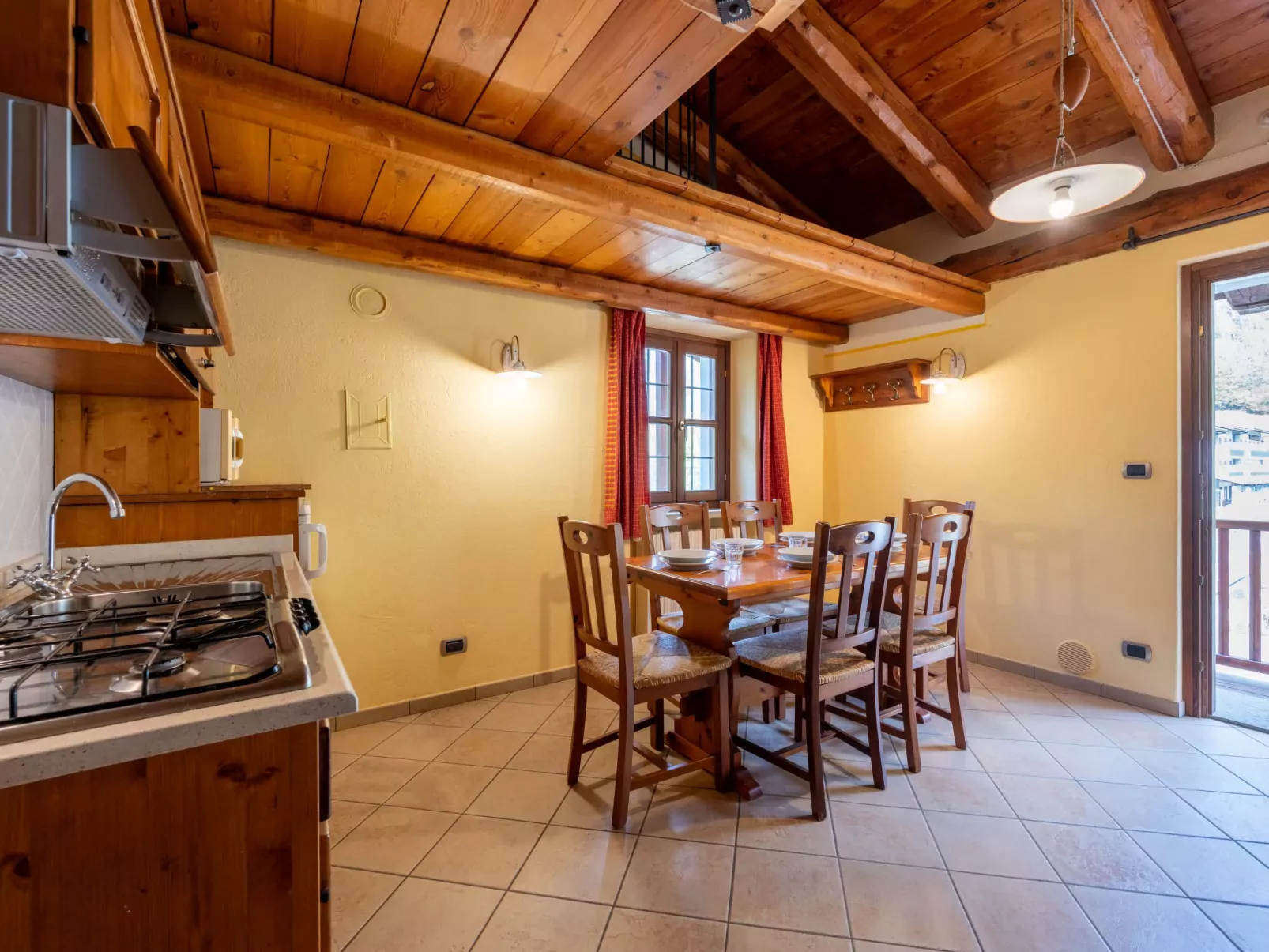 Casa del Ponte-Drinnen