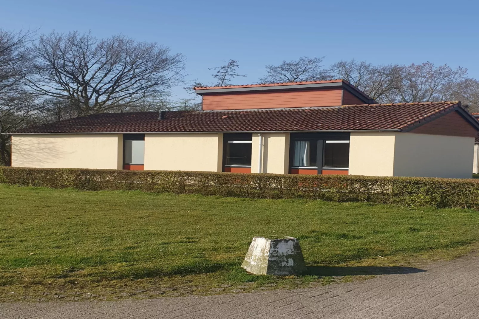 Gelijkvloerse vakantiewoning 6p huisje 17-Außenbereich Sommer