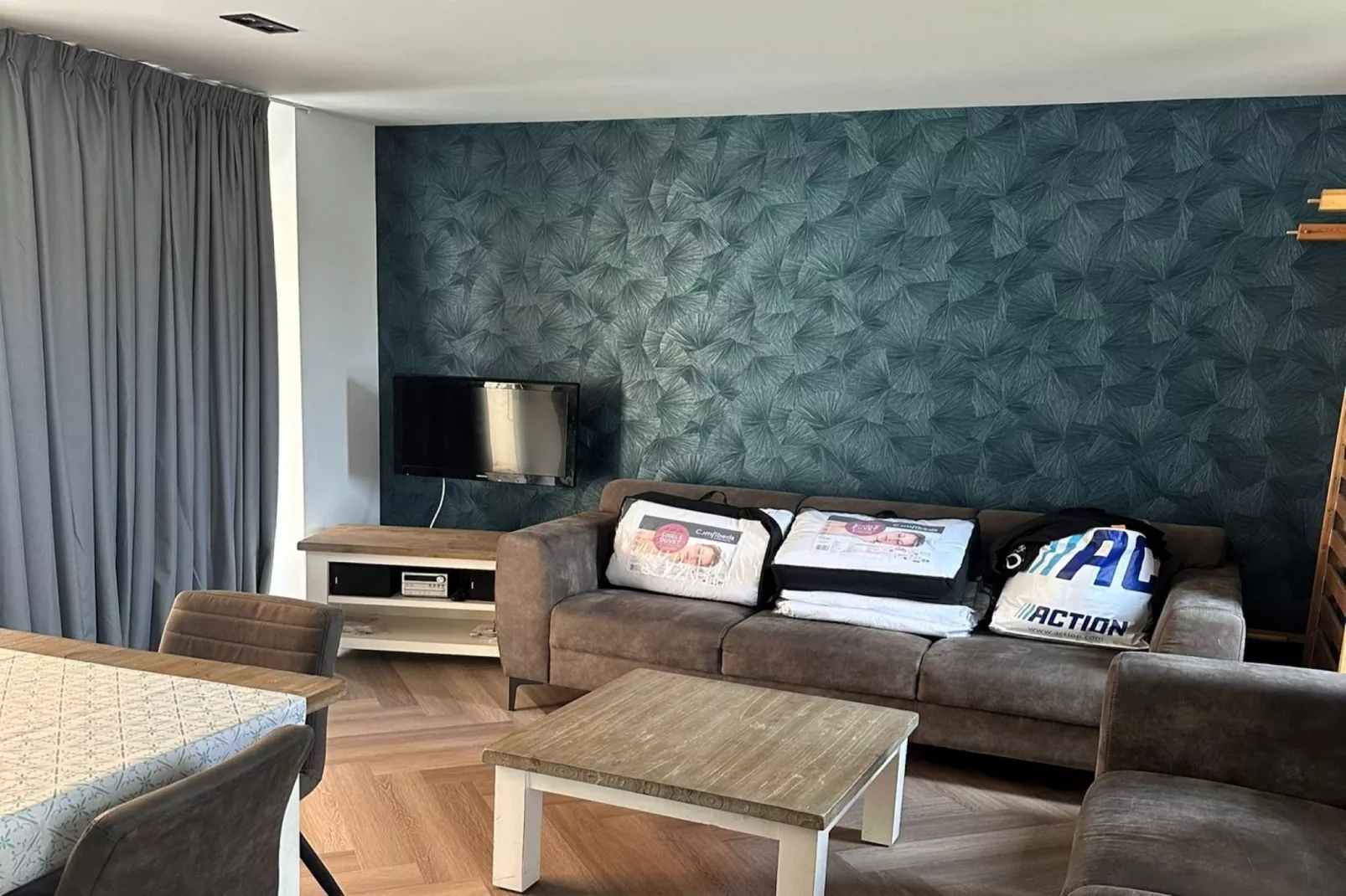 Gelijkvloerse vakantiewoning 6p huisje 17-Wohnzimmer
