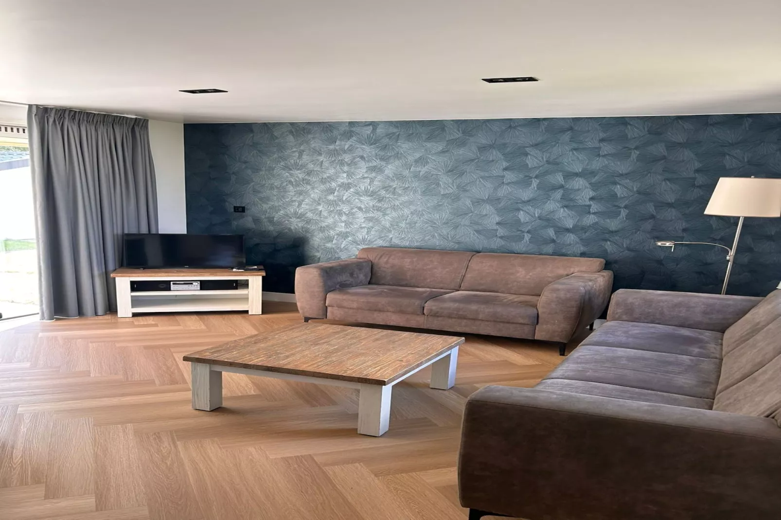 Gelijkvloerse vakantiewoning 6p huisje 17-Wohnzimmer