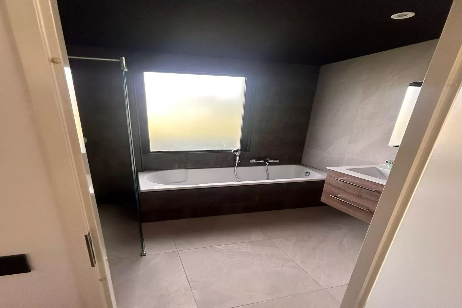 Gelijkvloerse vakantiewoning 6p huisje 17-Badezimmer