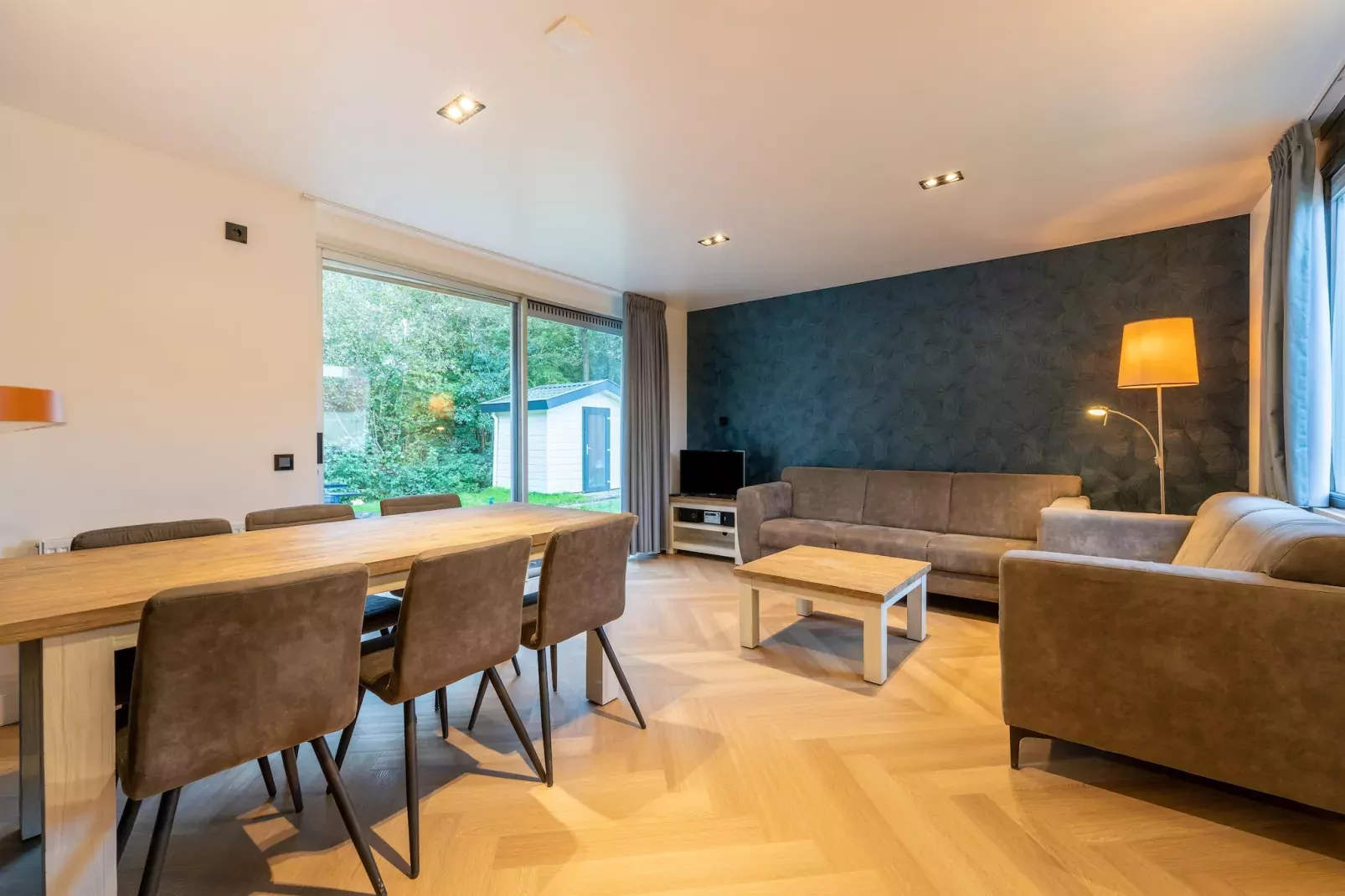 Gelijkvloerse vakantiewoning 6p huisje 57-Living room