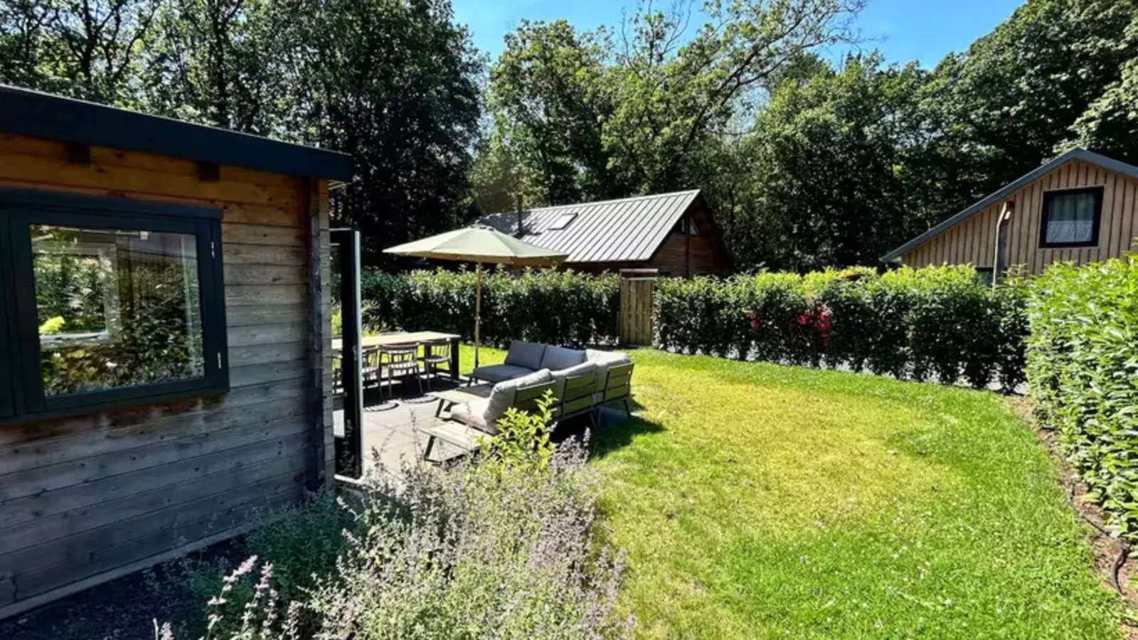 Oak Valley 15-Gardens summer