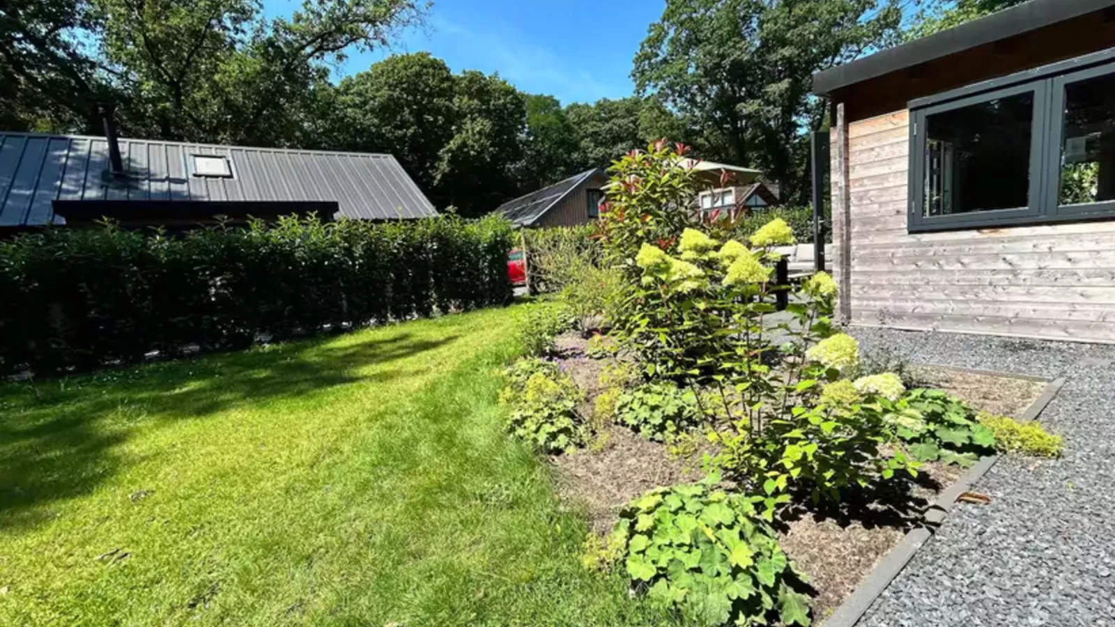 Oak Valley 15-Gardens summer