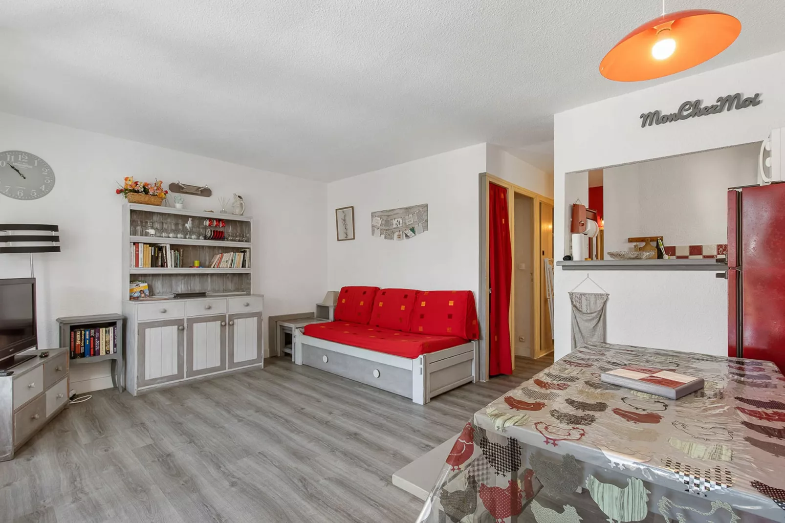 Port La Roquille N°124 - 2P6-Living room