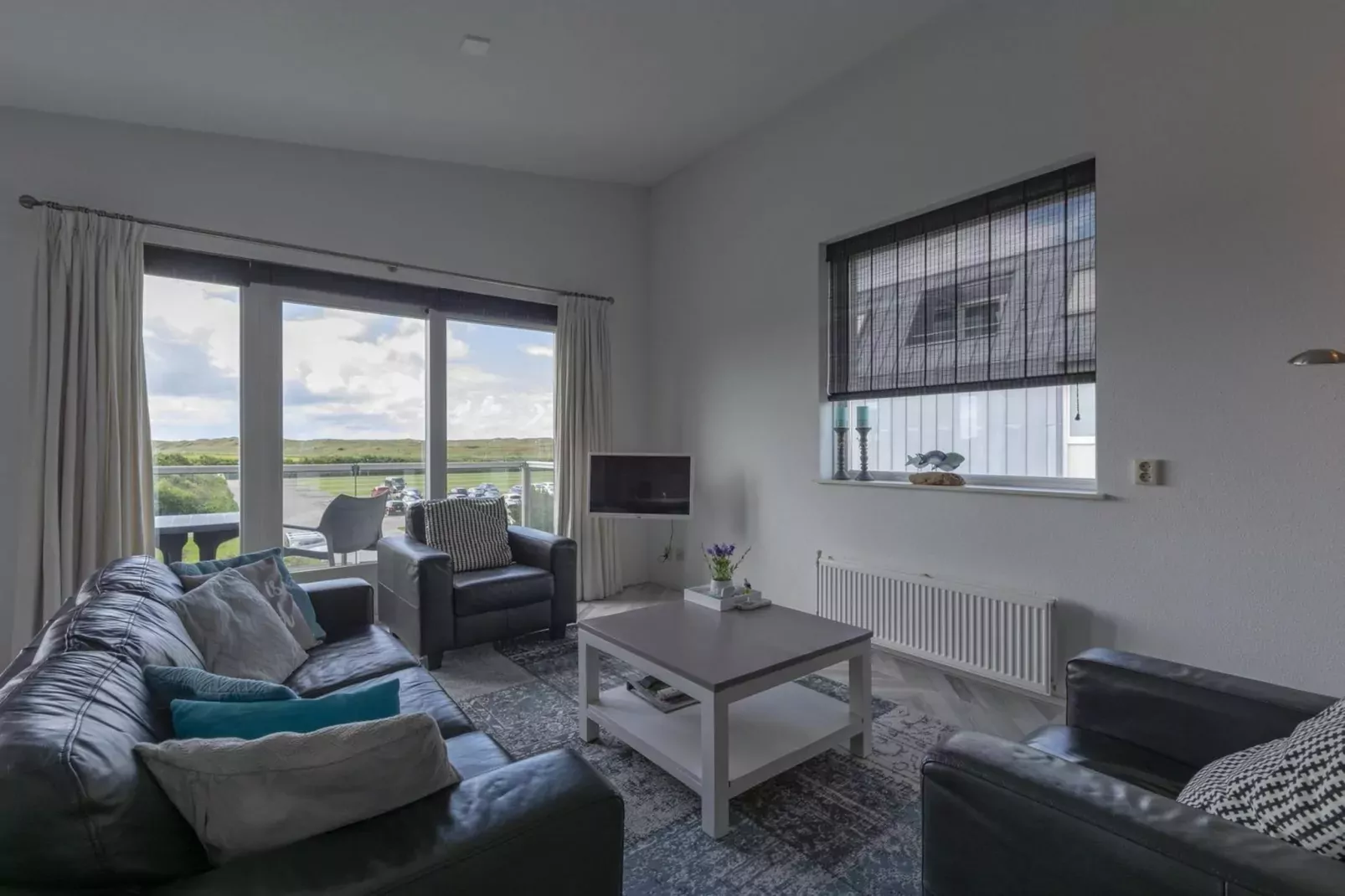 Strandleven 201-Living room